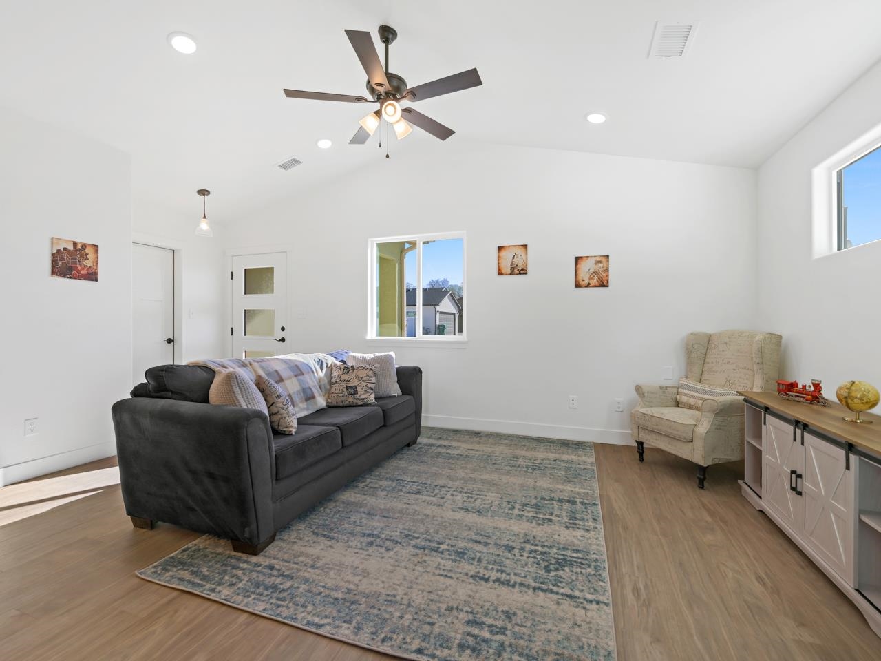 3235 Orson Court Property Photo 5