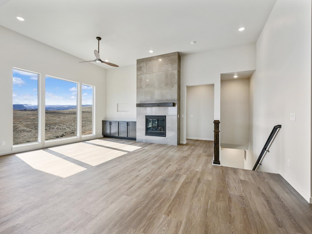 2298 Culebra Peak Court Property Photo 6