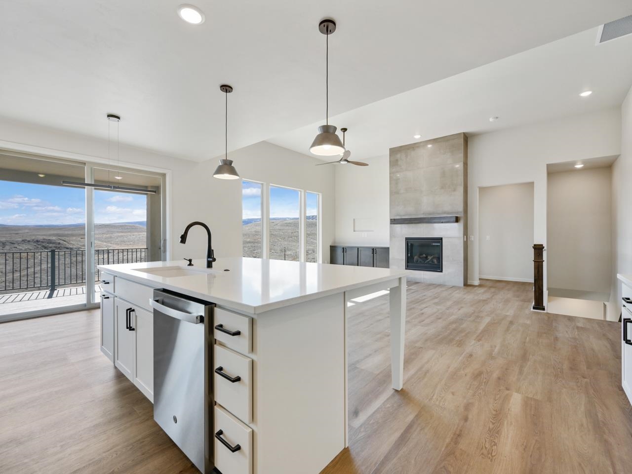 2298 Culebra Peak Court Property Photo 10