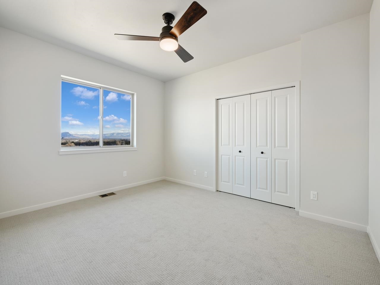 2298 Culebra Peak Court Property Photo 22