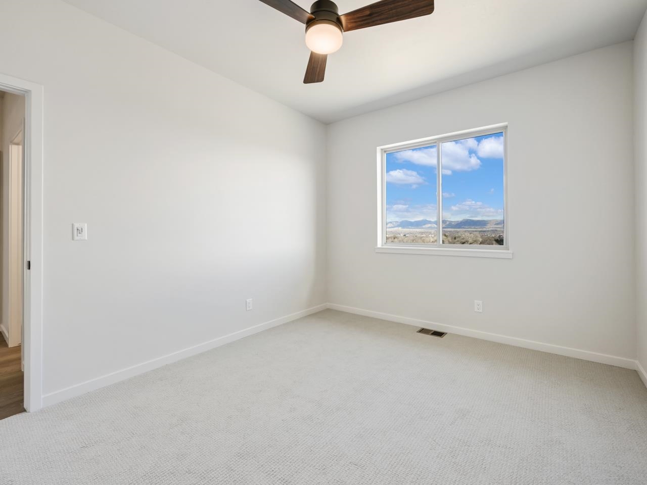 2298 Culebra Peak Court Property Photo 23