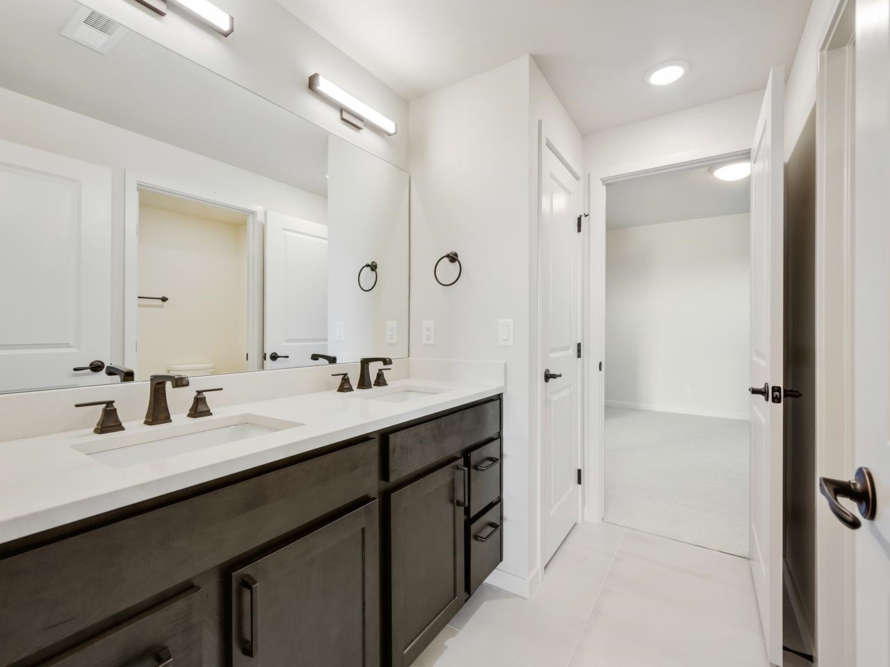 2298 Culebra Peak Court Property Photo 30
