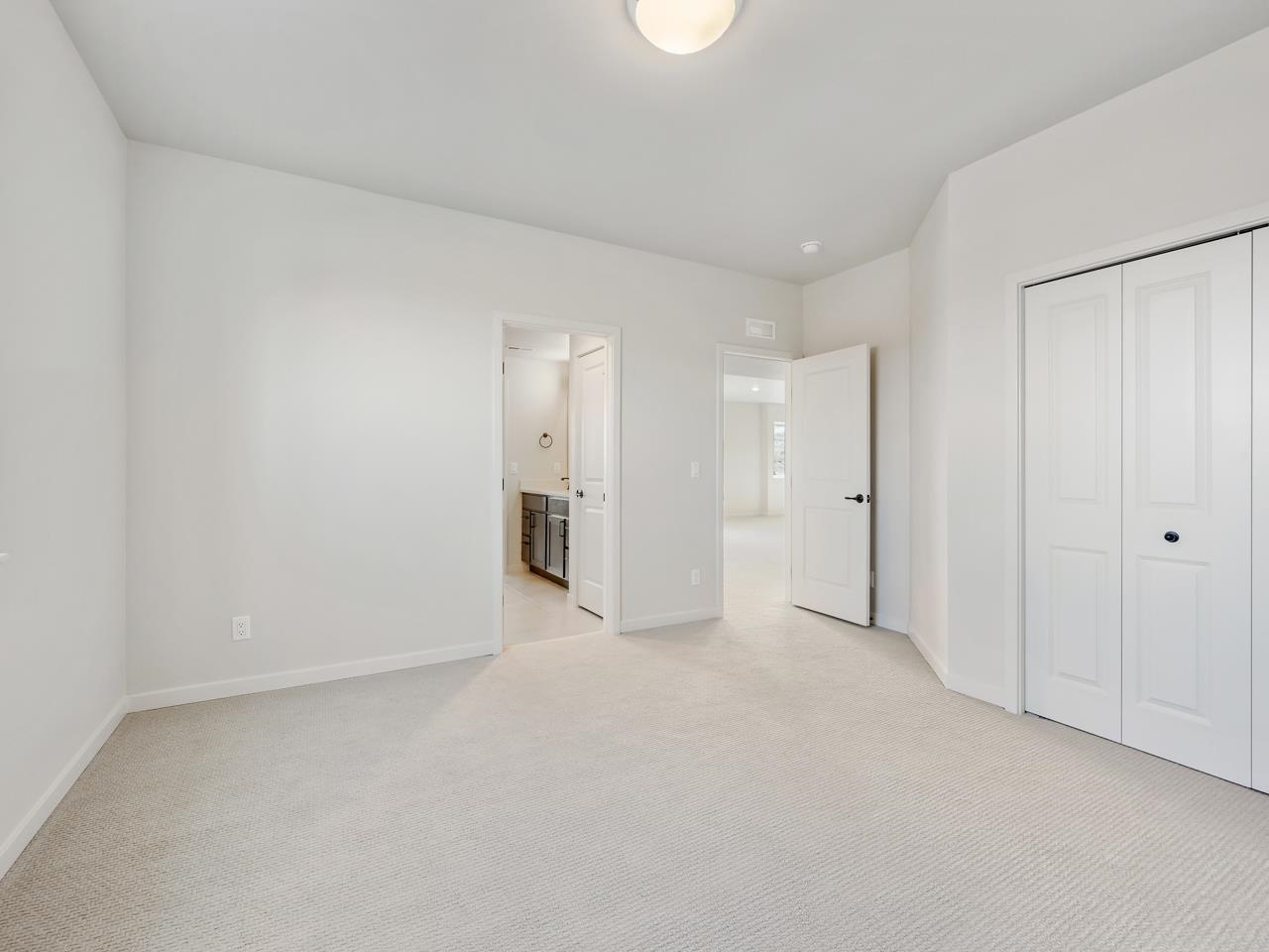 2298 Culebra Peak Court Property Photo 33