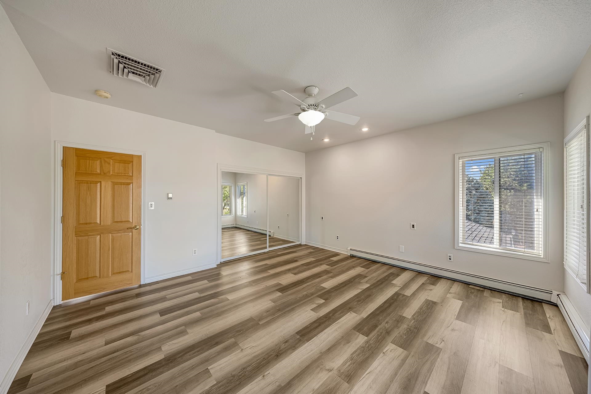 545 Pinnacle Court Property Photo 14