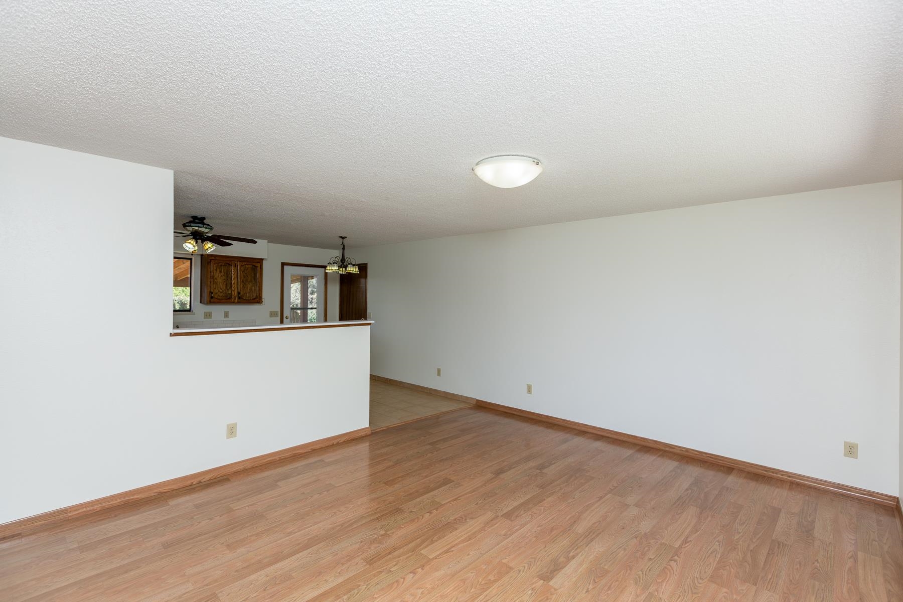 2221 N 17th Circle Property Photo 8
