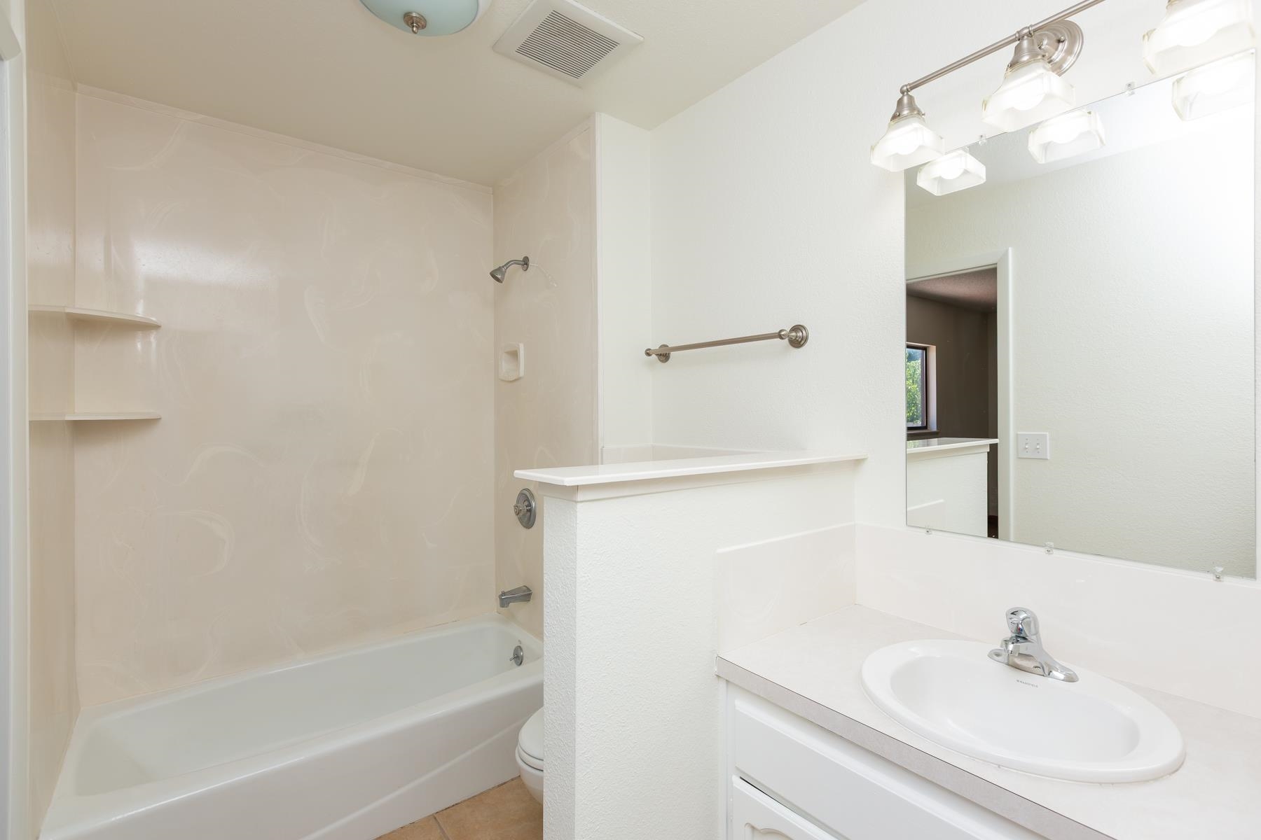 2221 N 17th Circle Property Photo 15