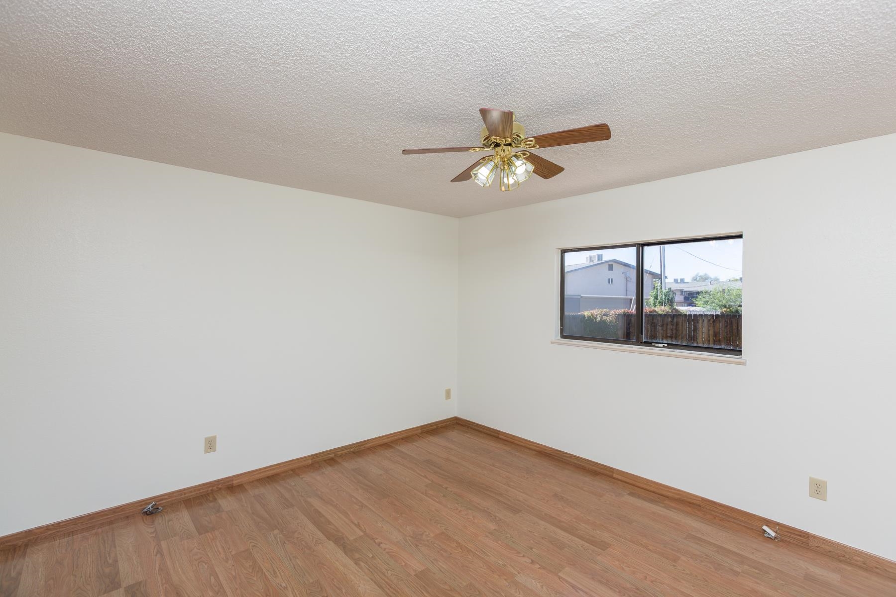 2221 N 17th Circle Property Photo 28