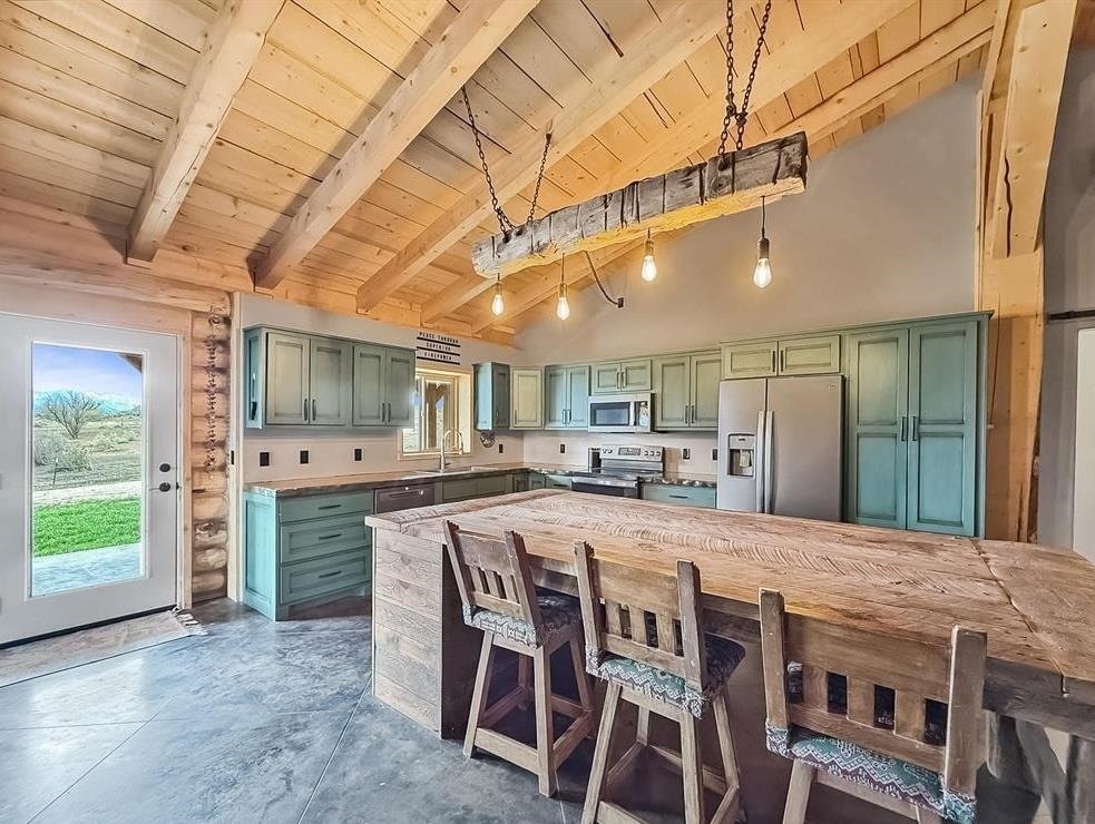 5280 3400 Road Property Photo 1
