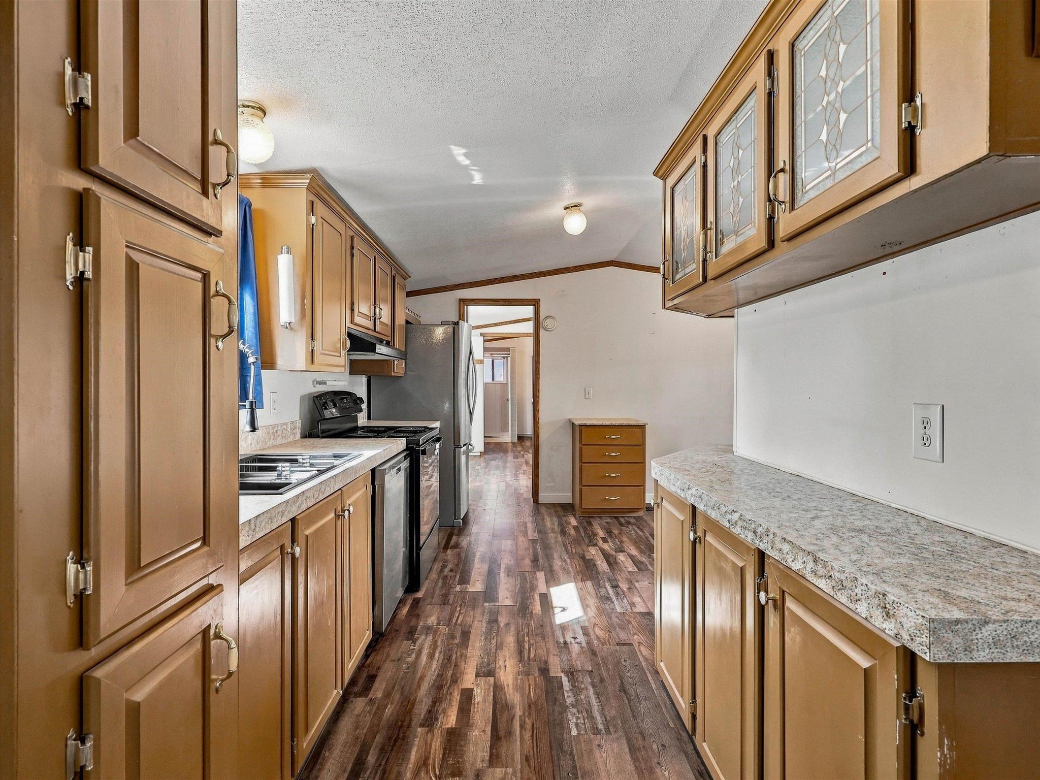 435 32 Road Property Photo 9