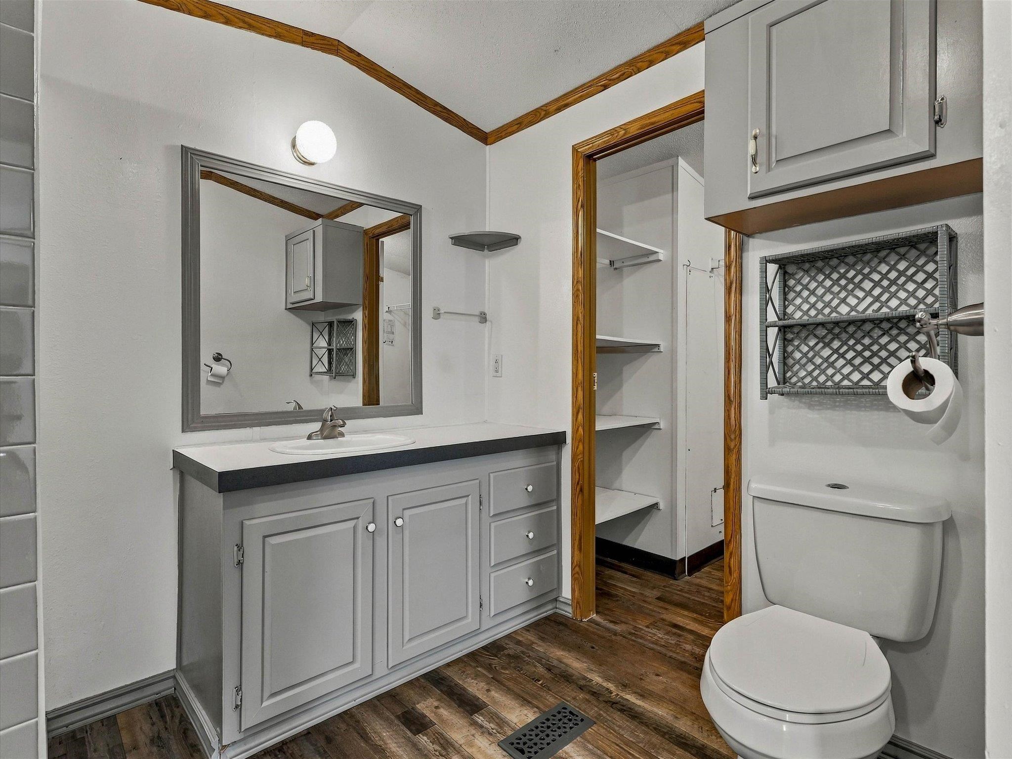 435 32 Road Property Photo 17