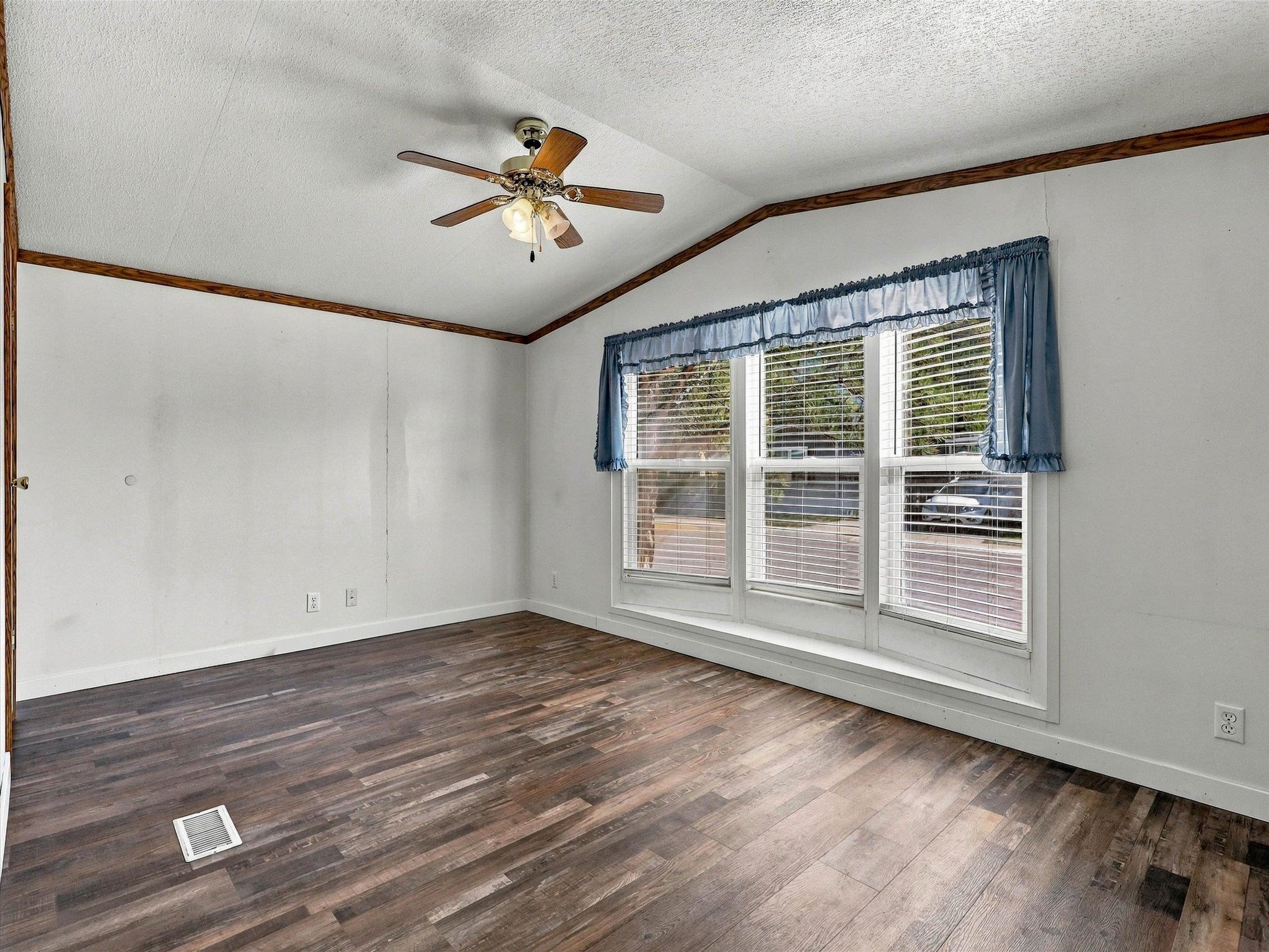 435 32 Road Property Photo 19