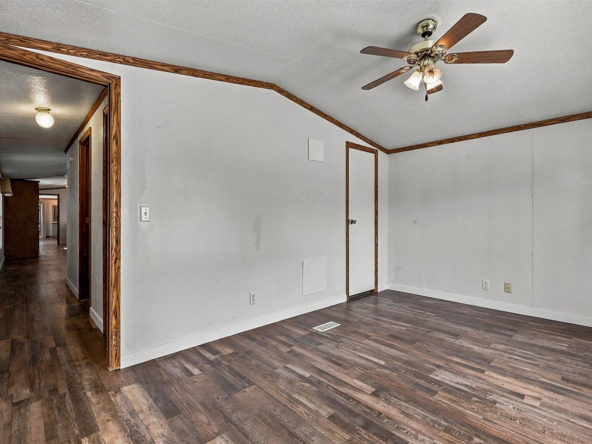 435 32 Road Property Photo 20