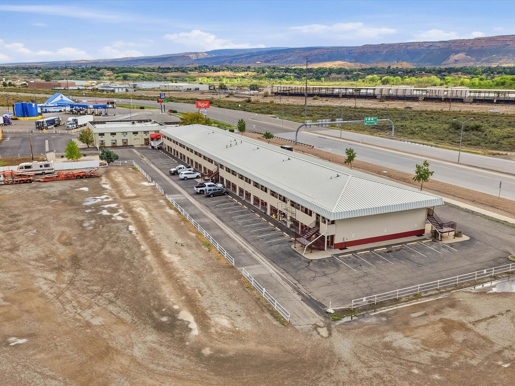 2210 Highway 6&50 Property Photo 41