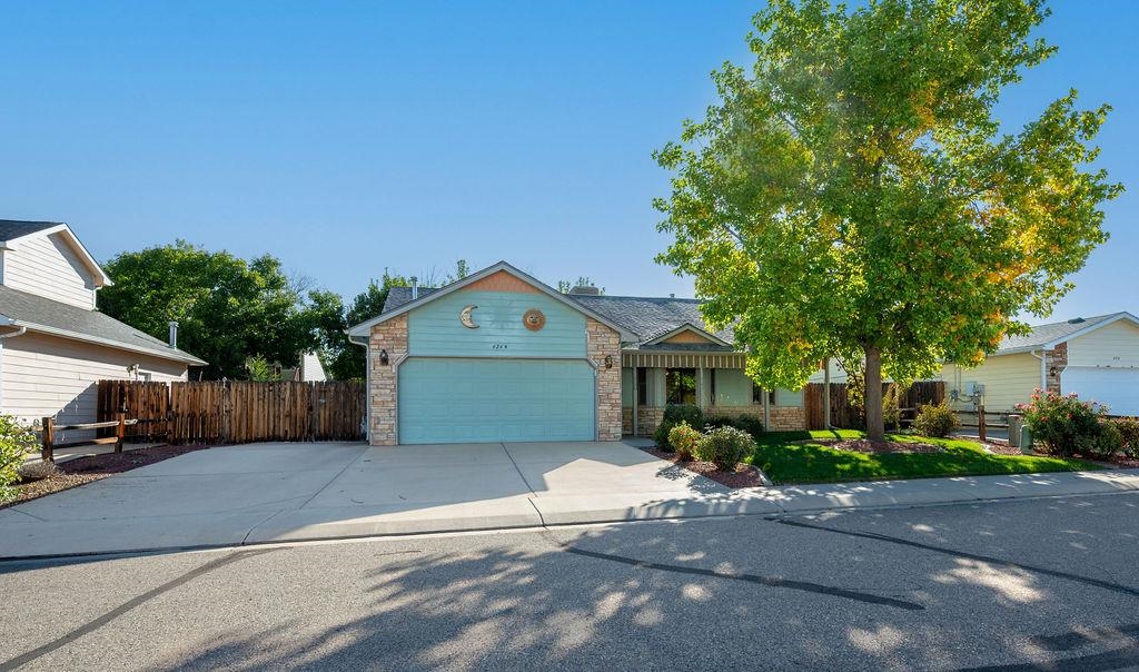 626 1/2 Maurine Lane Property Photo 3