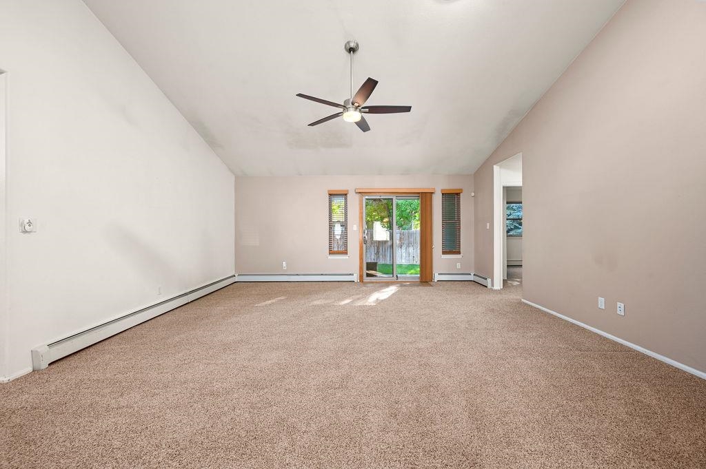 626 1/2 Maurine Lane Property Photo 9