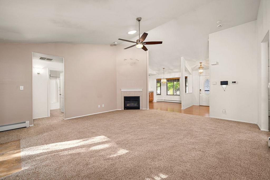 626 1/2 Maurine Lane Property Photo 11