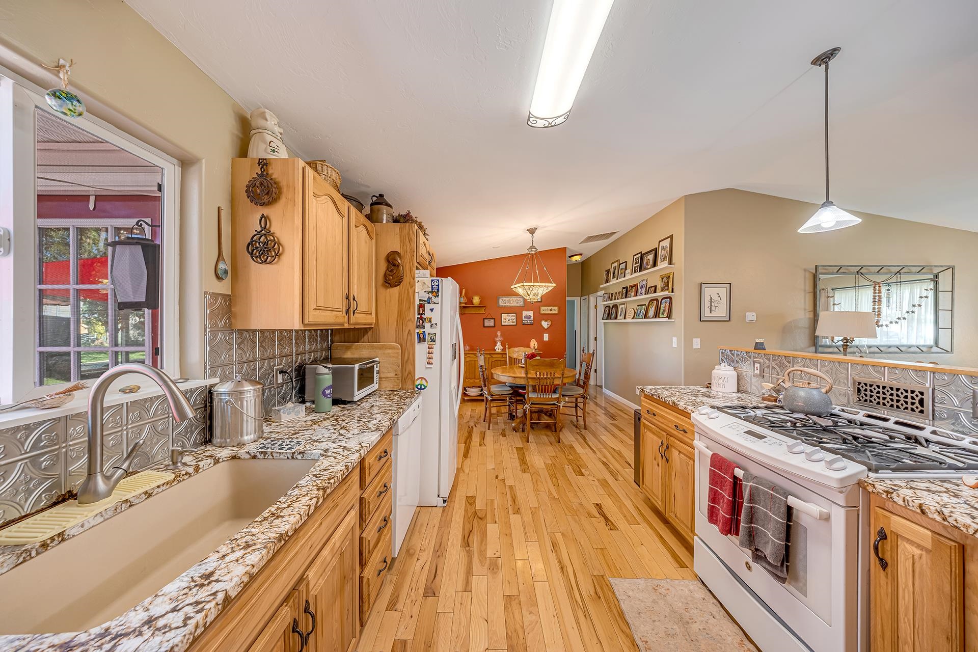 571 Meadowlark Lane Property Photo 8