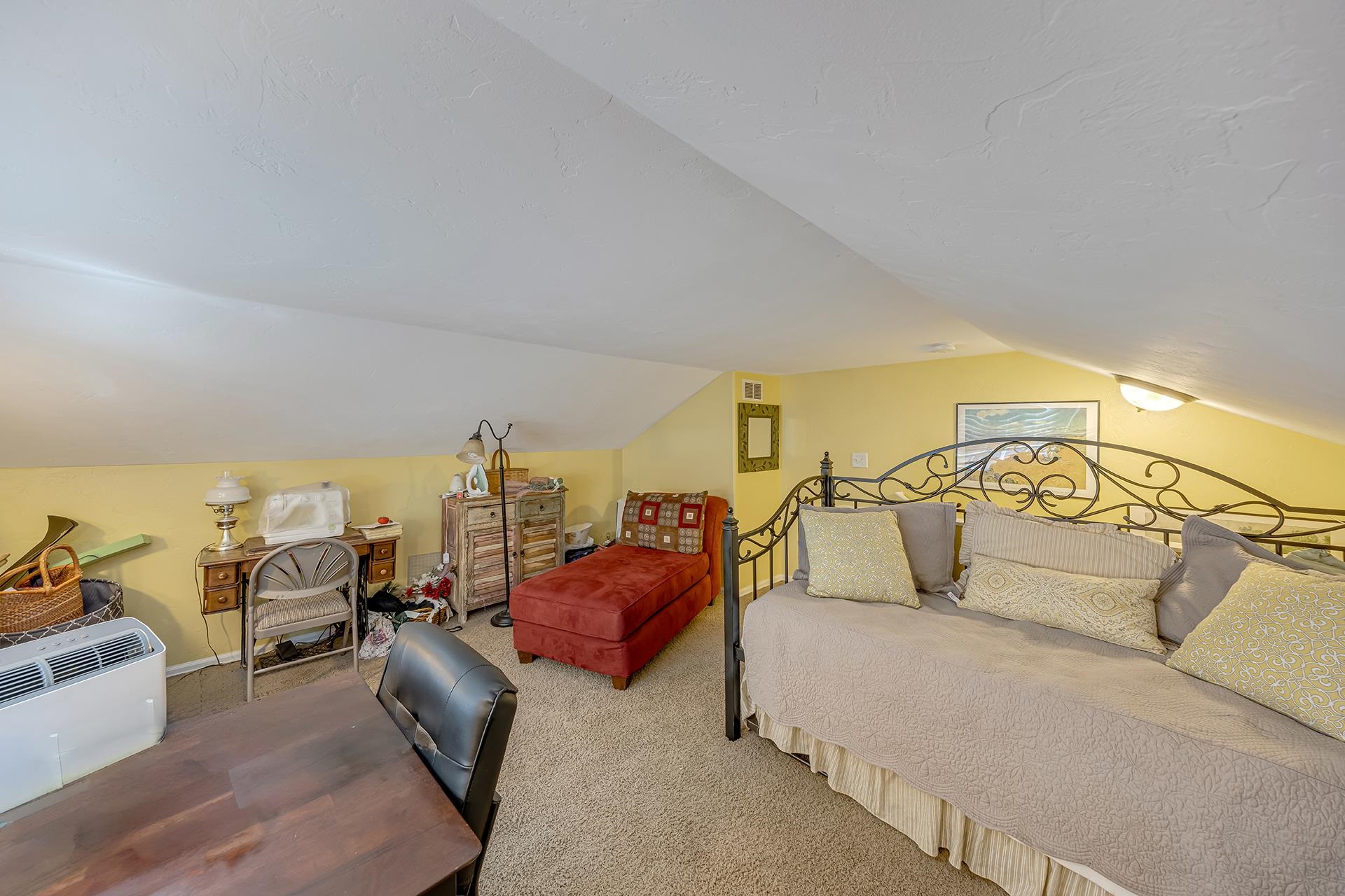 571 Meadowlark Lane Property Photo 16