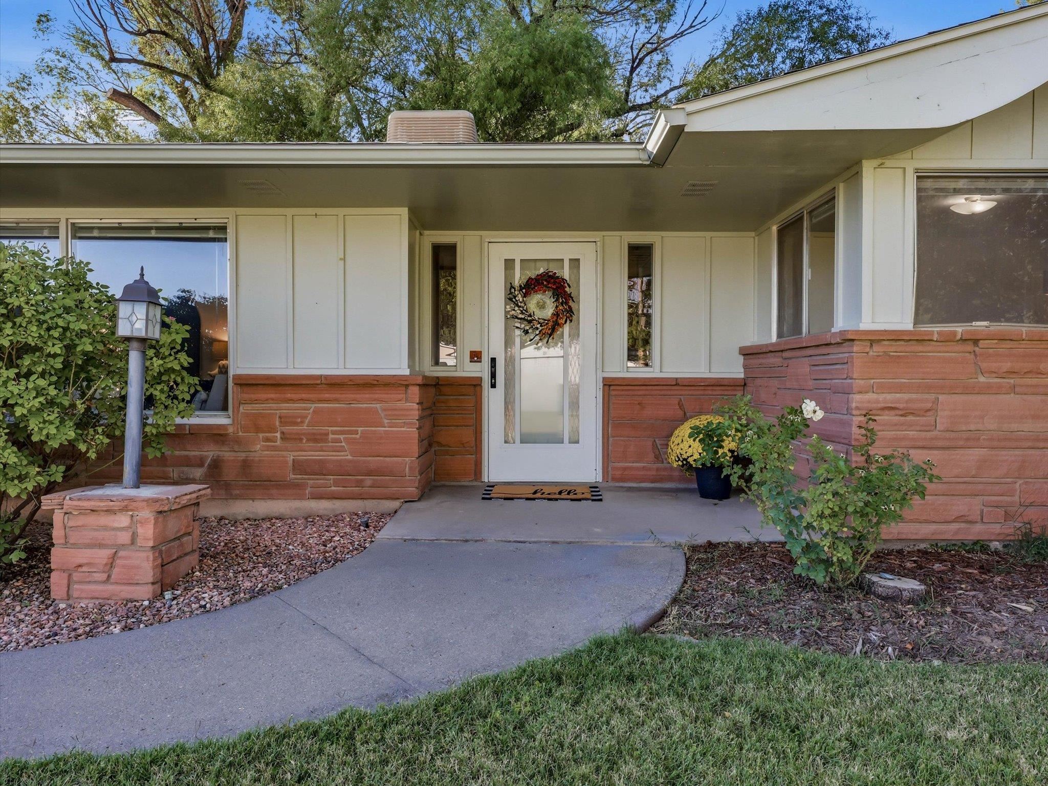 715 Daniel Drive Property Photo 4
