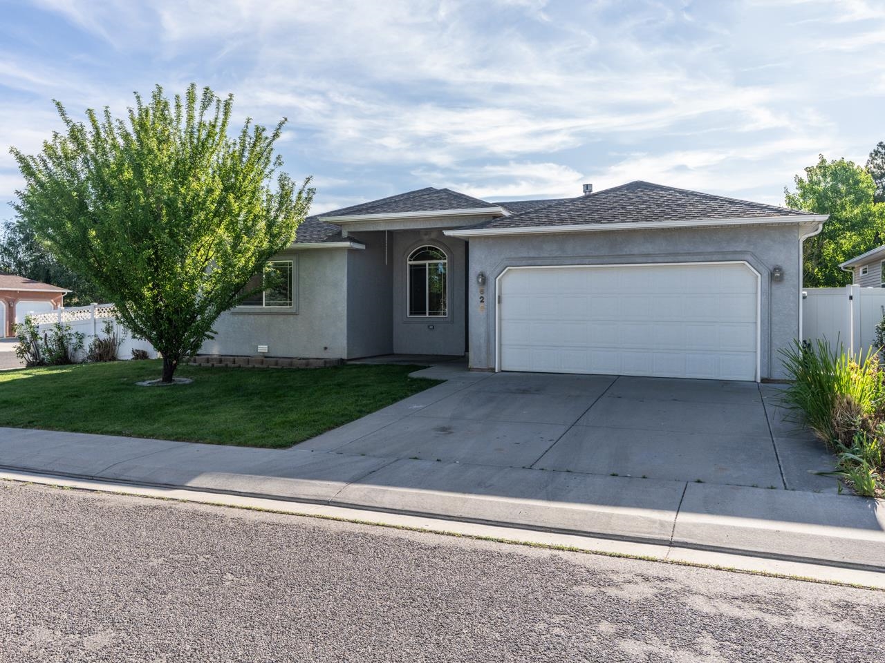 625 Sneddon Place Property Photo 1