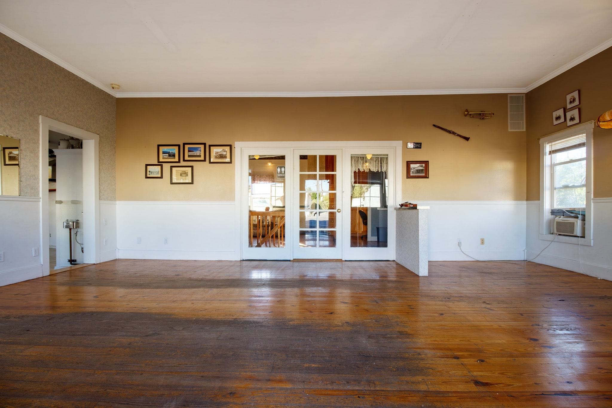12991 Highway 65 Property Photo 6