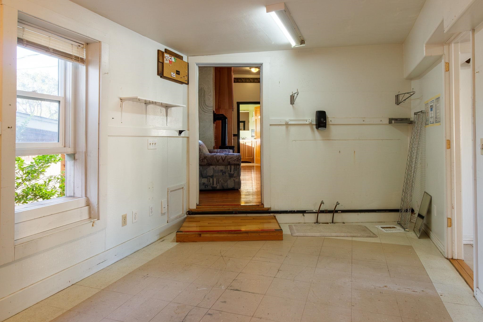 12991 Highway 65 Property Photo 15