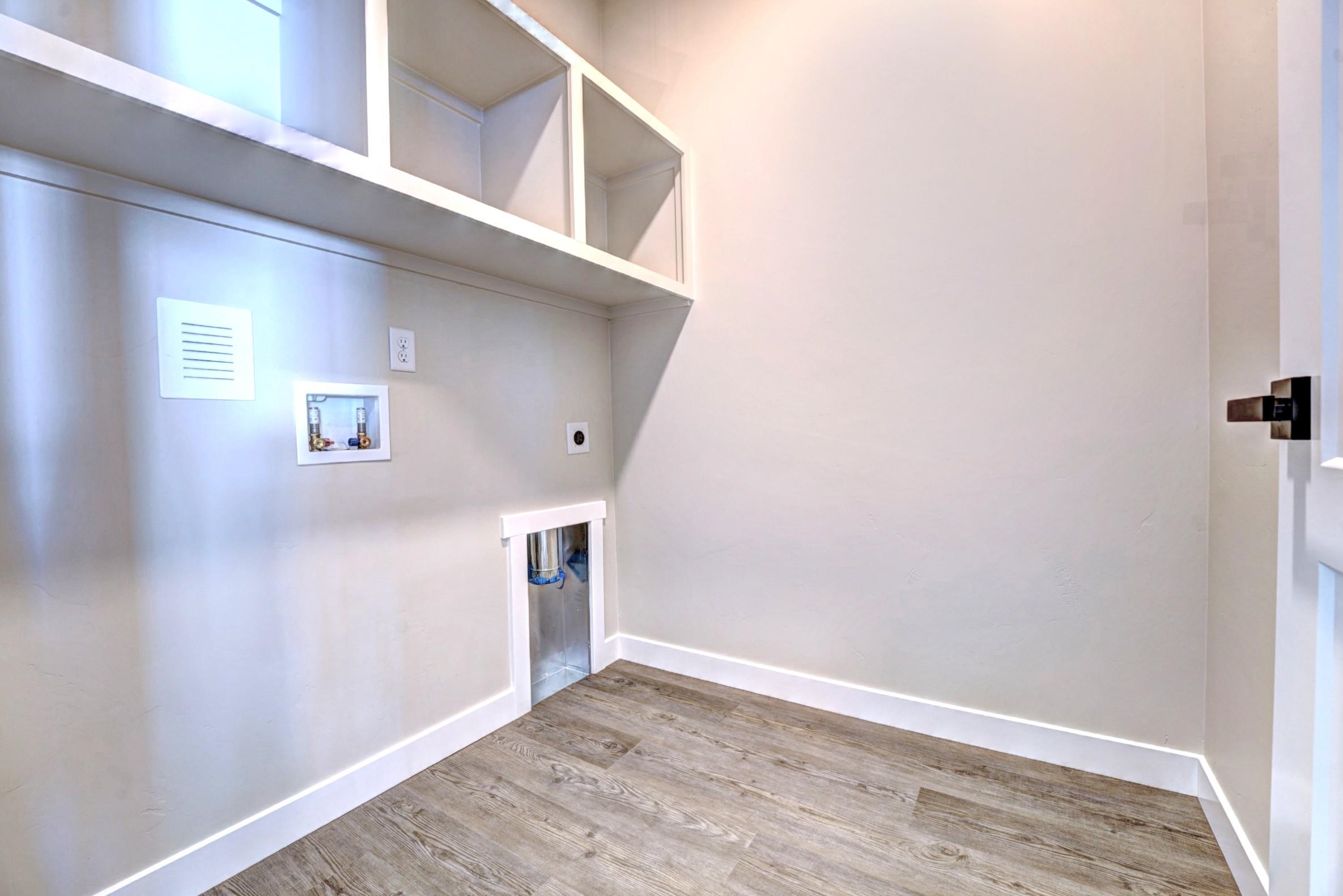 449 Marilyn Street Property Photo 18