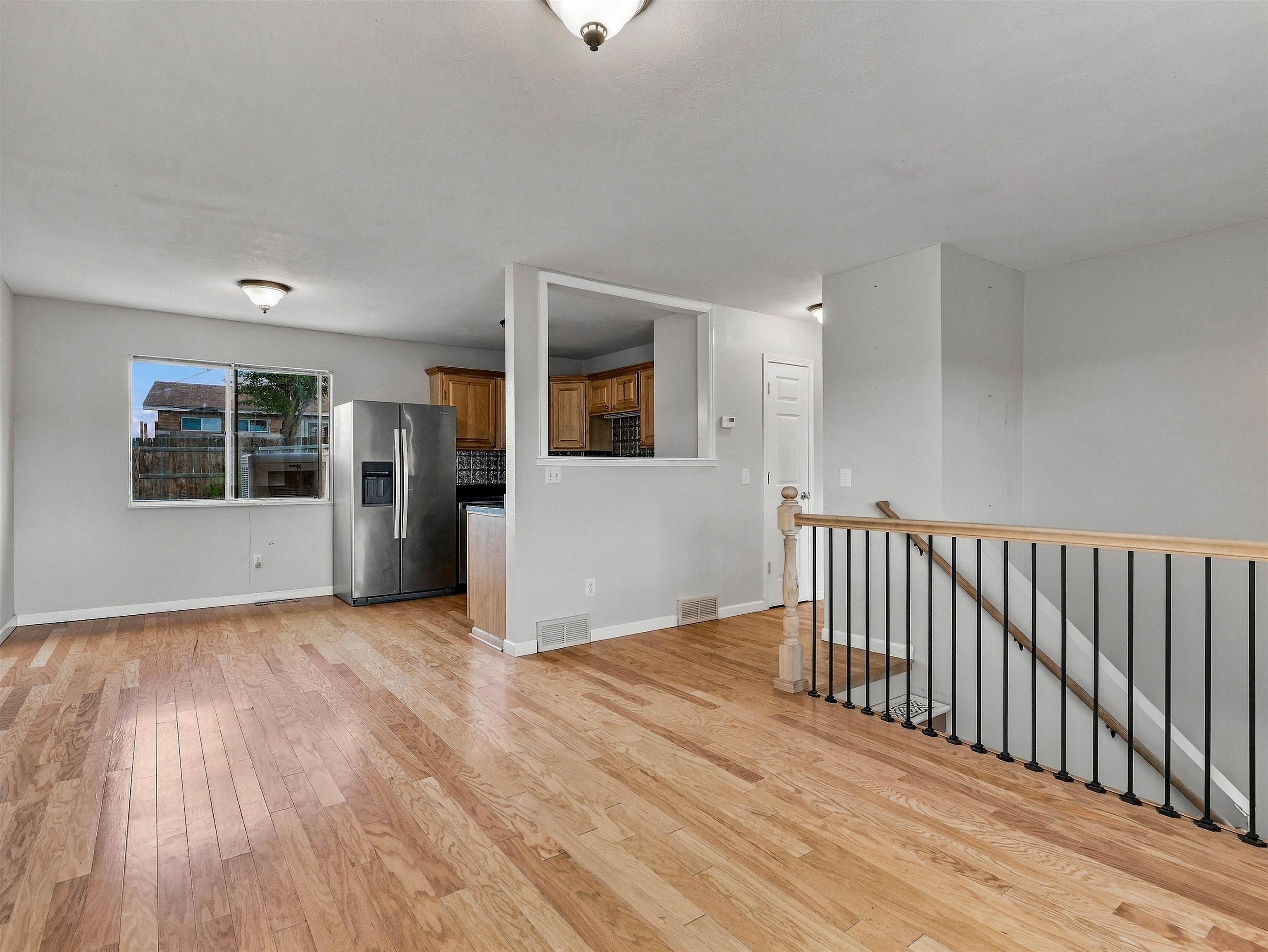 246 Middle Street Property Photo 8