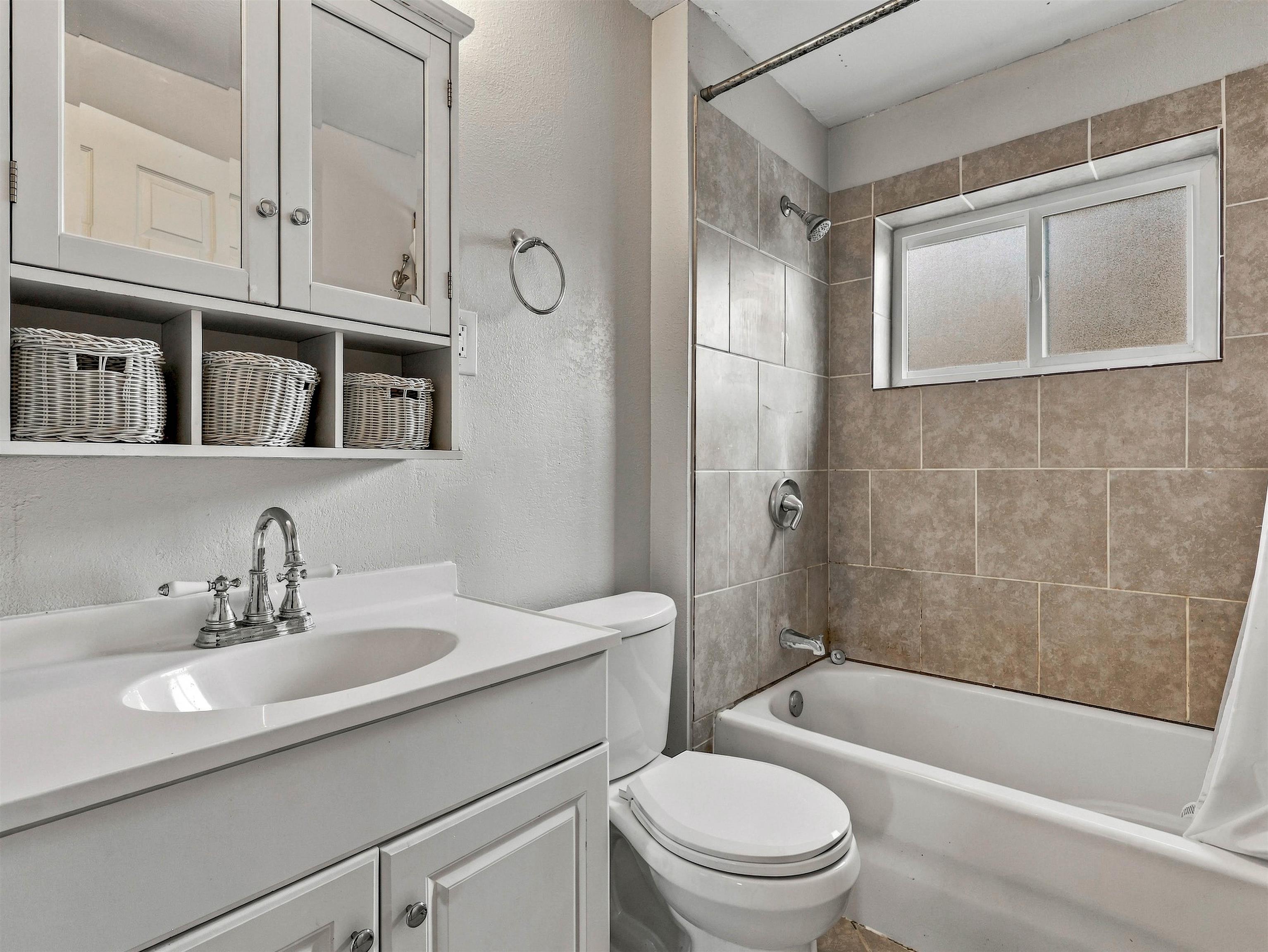 246 Middle Street Property Photo 20