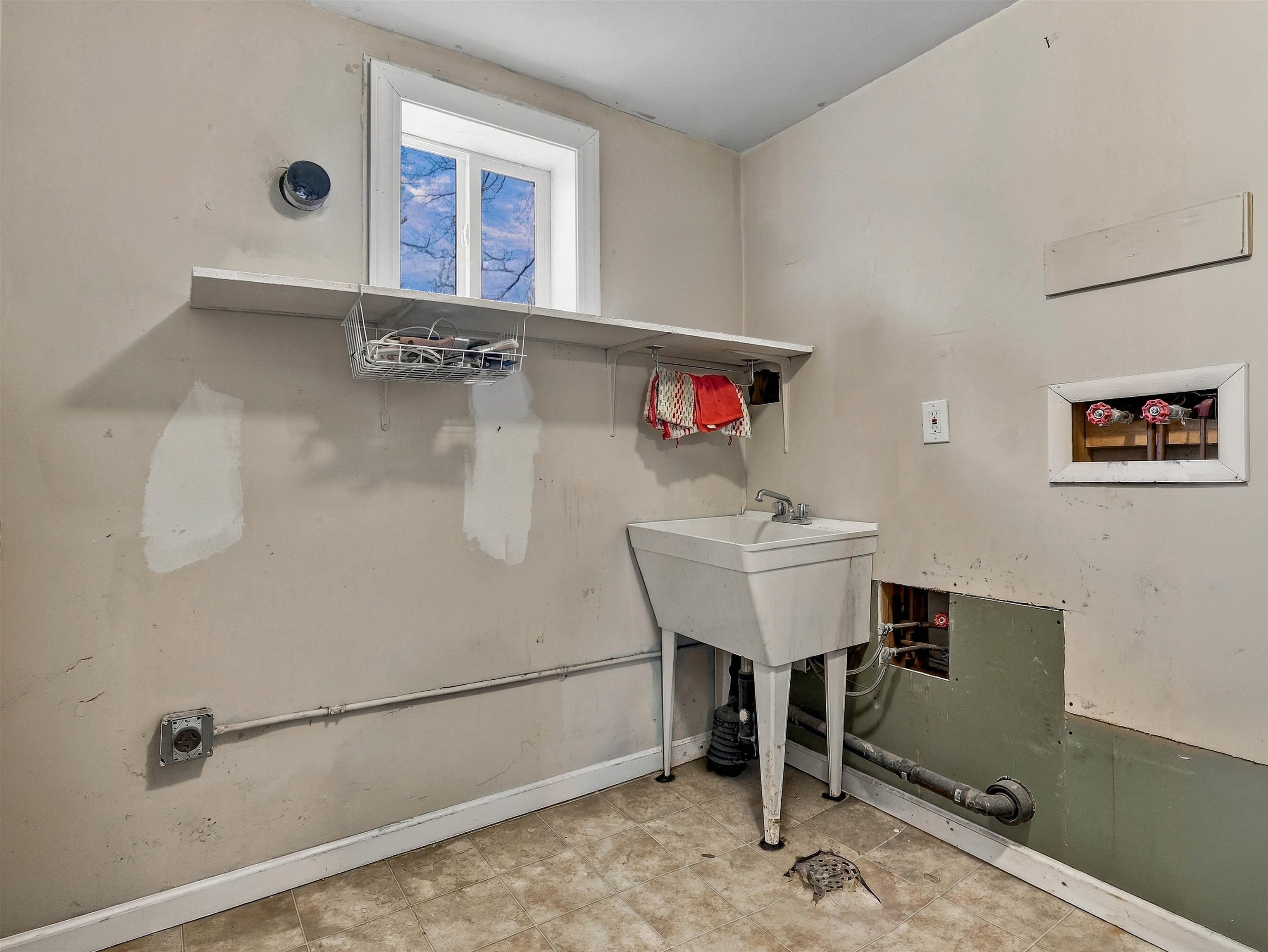 246 Middle Street Property Photo 21
