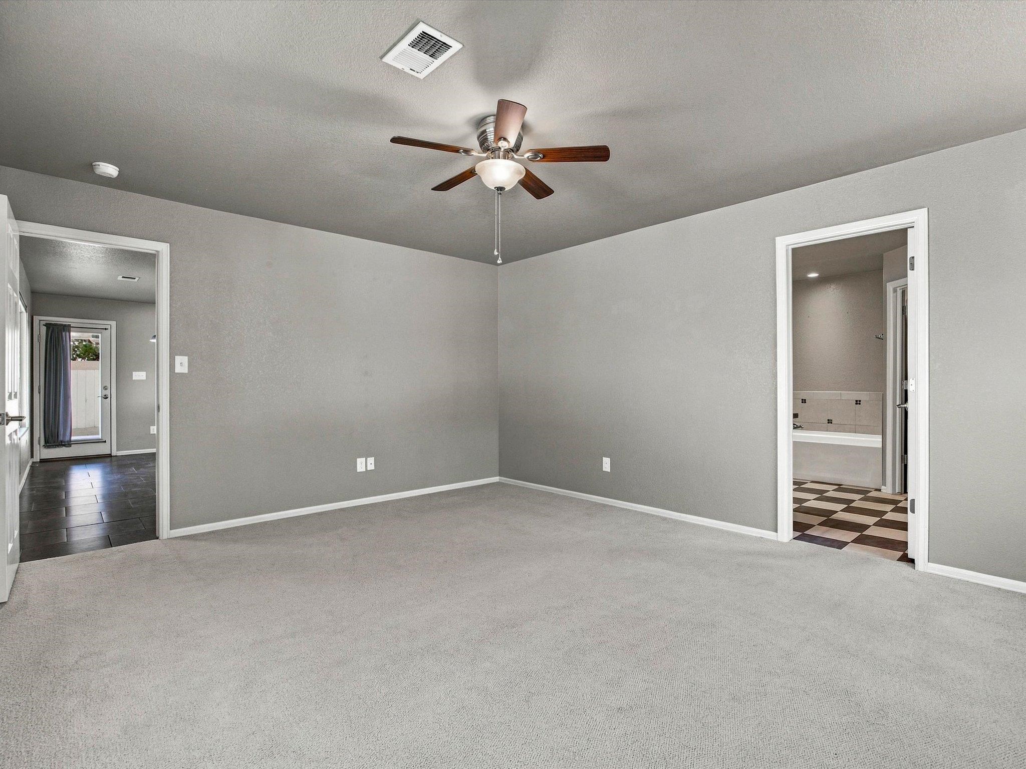 101 Altimont Court Property Photo 14