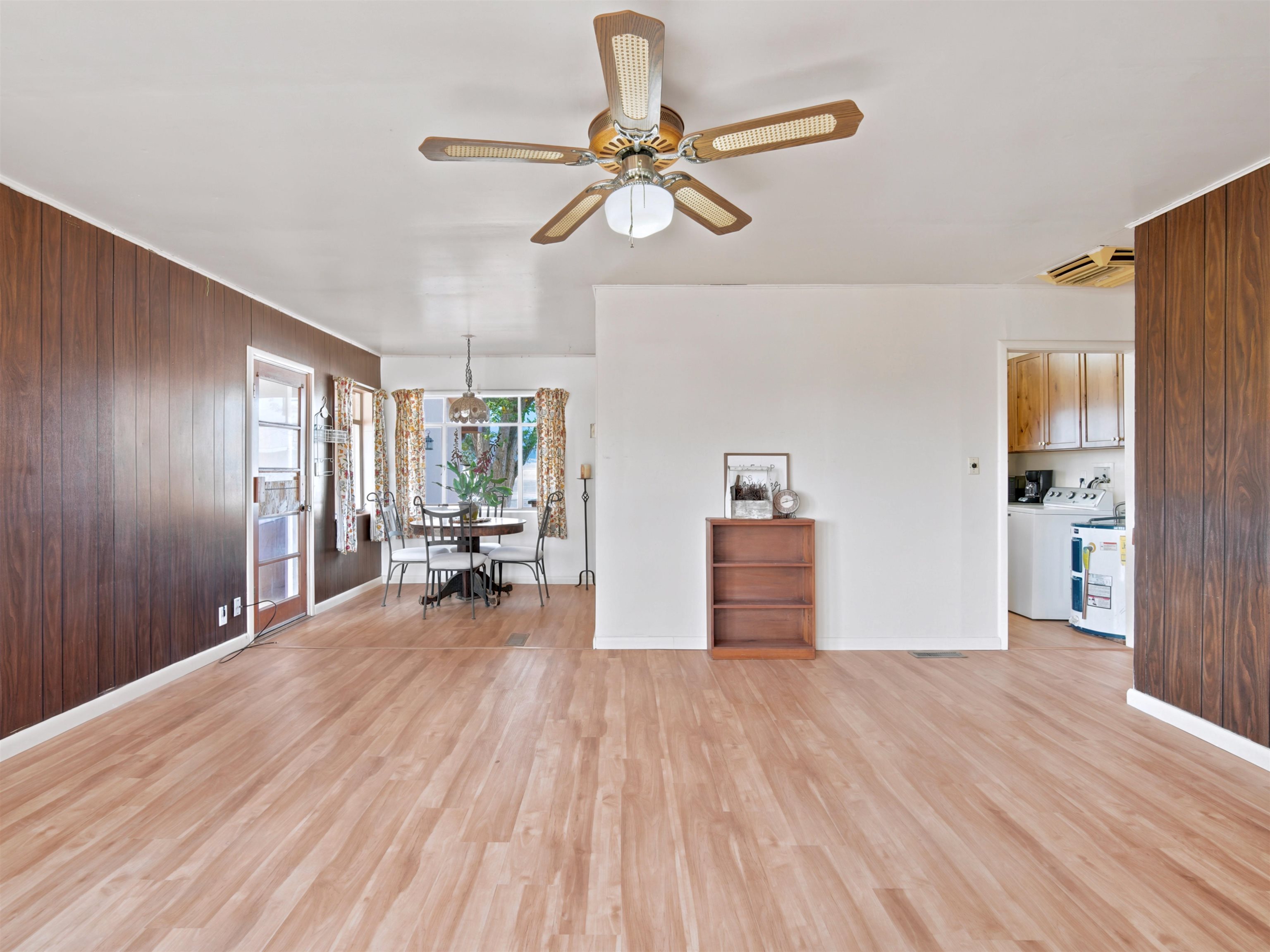2781 Webster Road Property Photo 4