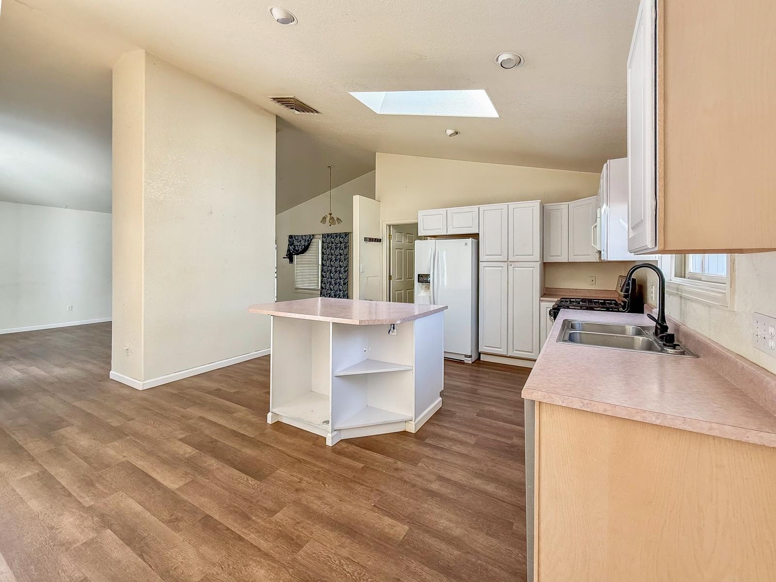 100 Juniper Lane Property Photo 10