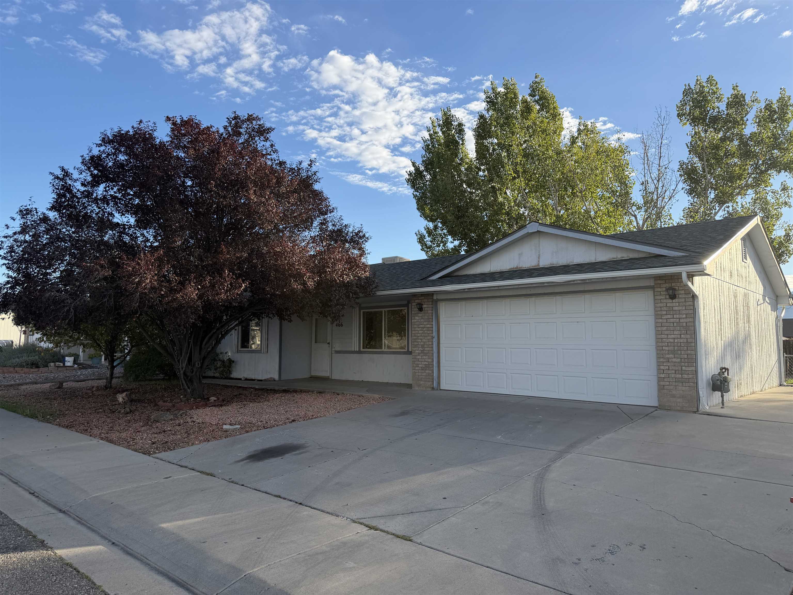 466 Michael Street Property Photo 1
