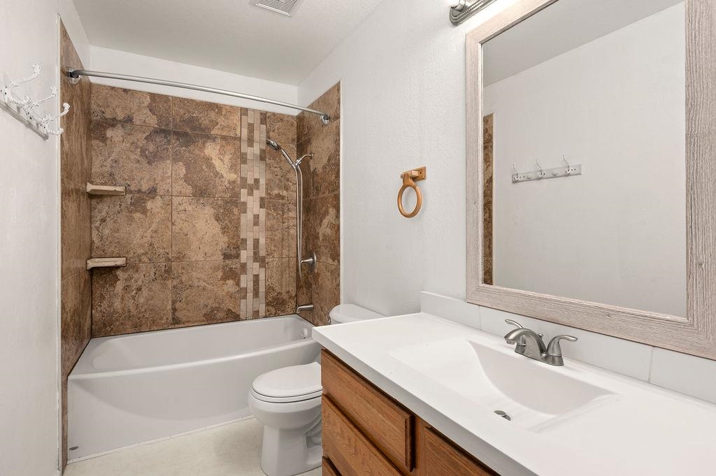 20265011 Property Photo 14