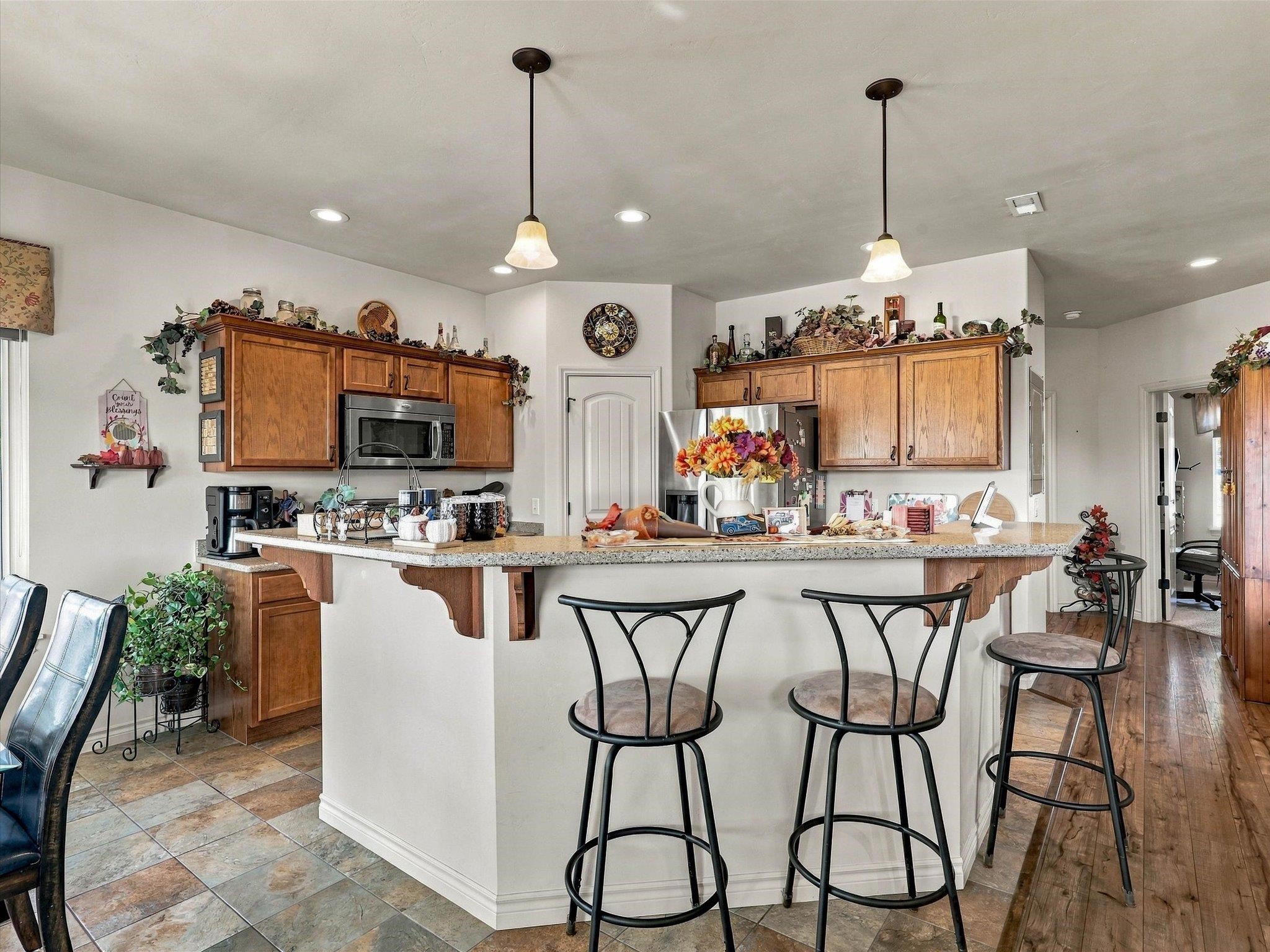 2913 Brodick Way Property Photo 9