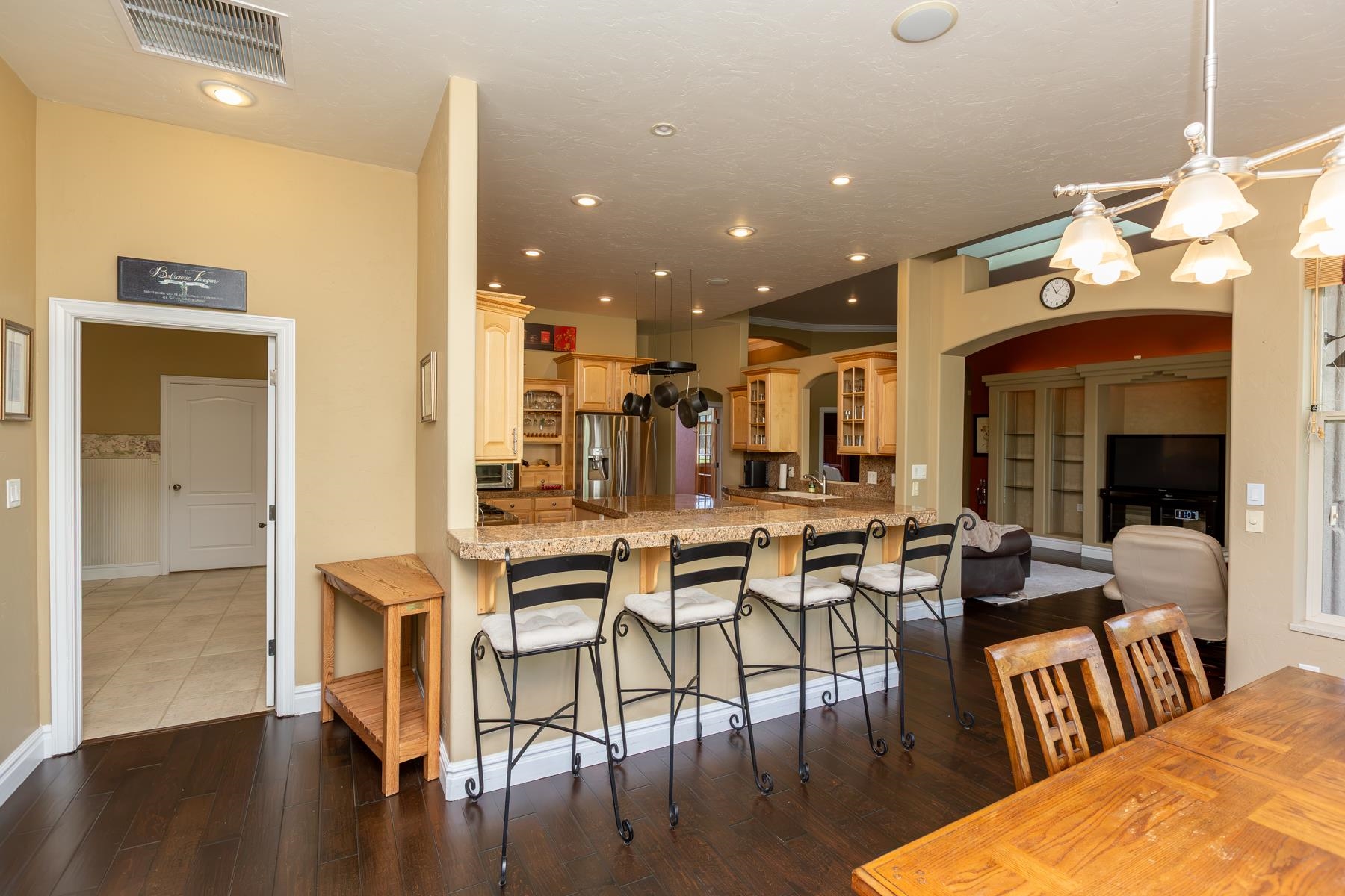 448 Tuscany Court Property Photo 7