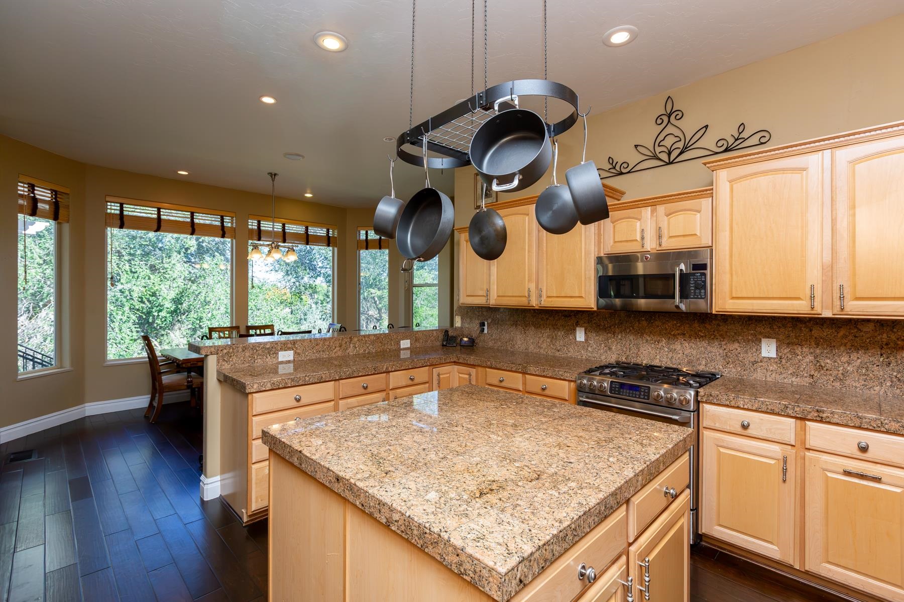 448 Tuscany Court Property Photo 8