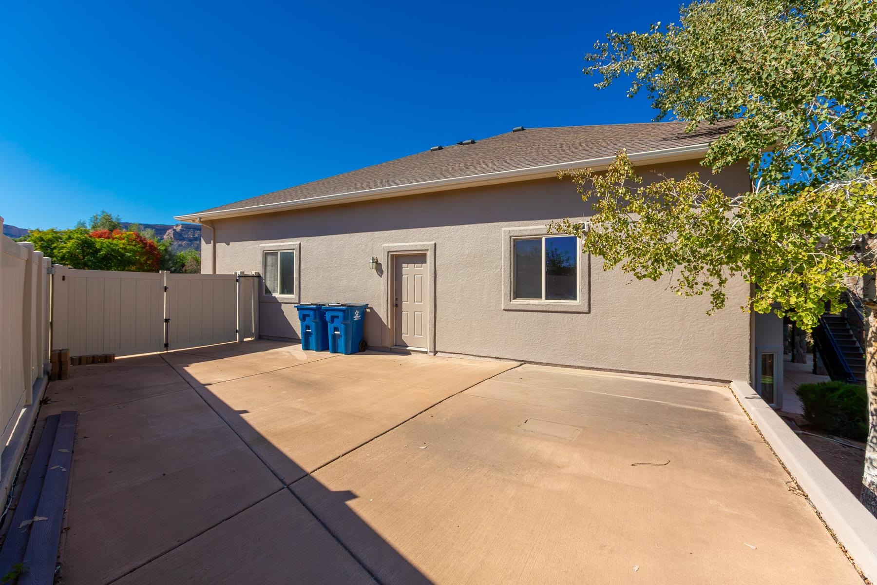 448 Tuscany Court Property Photo 32
