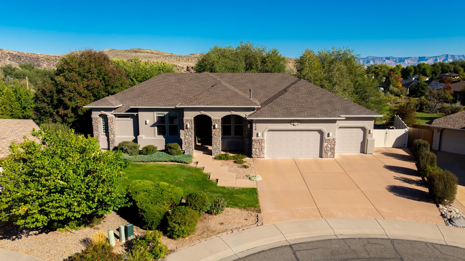 448 Tuscany Court Property Photo 36