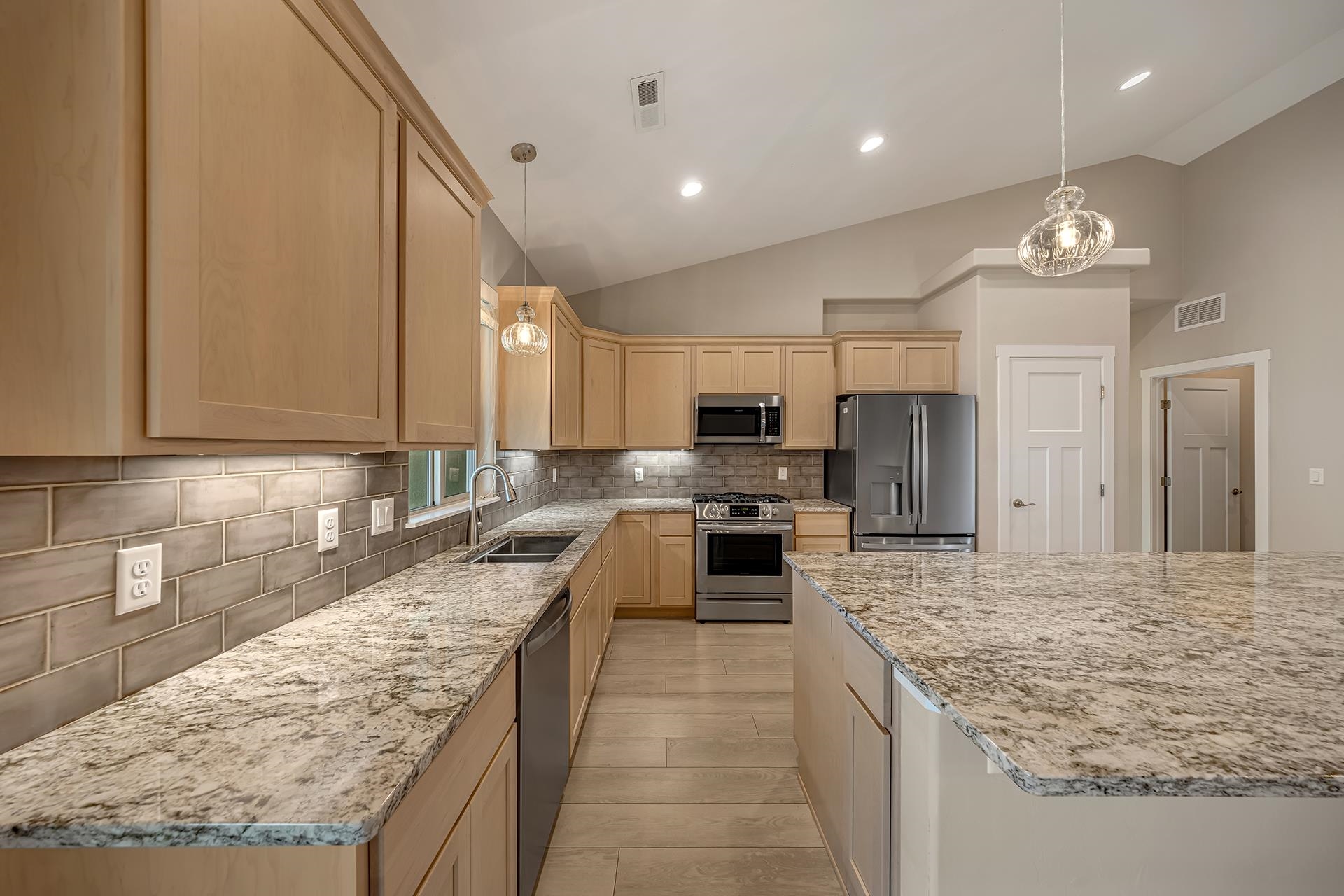 2947 Brodick Way Property Photo 14