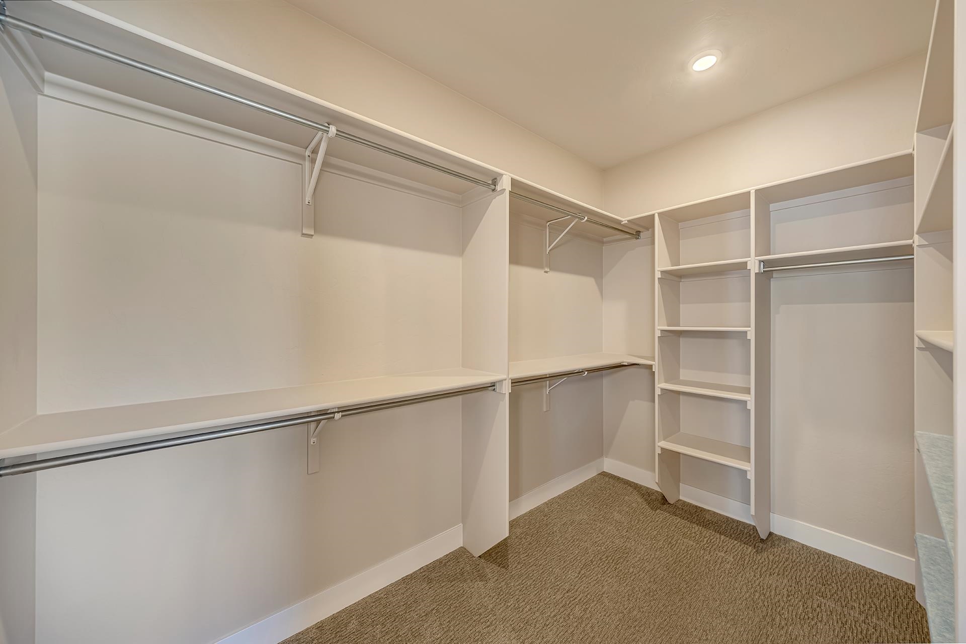 2947 Brodick Way Property Photo 23