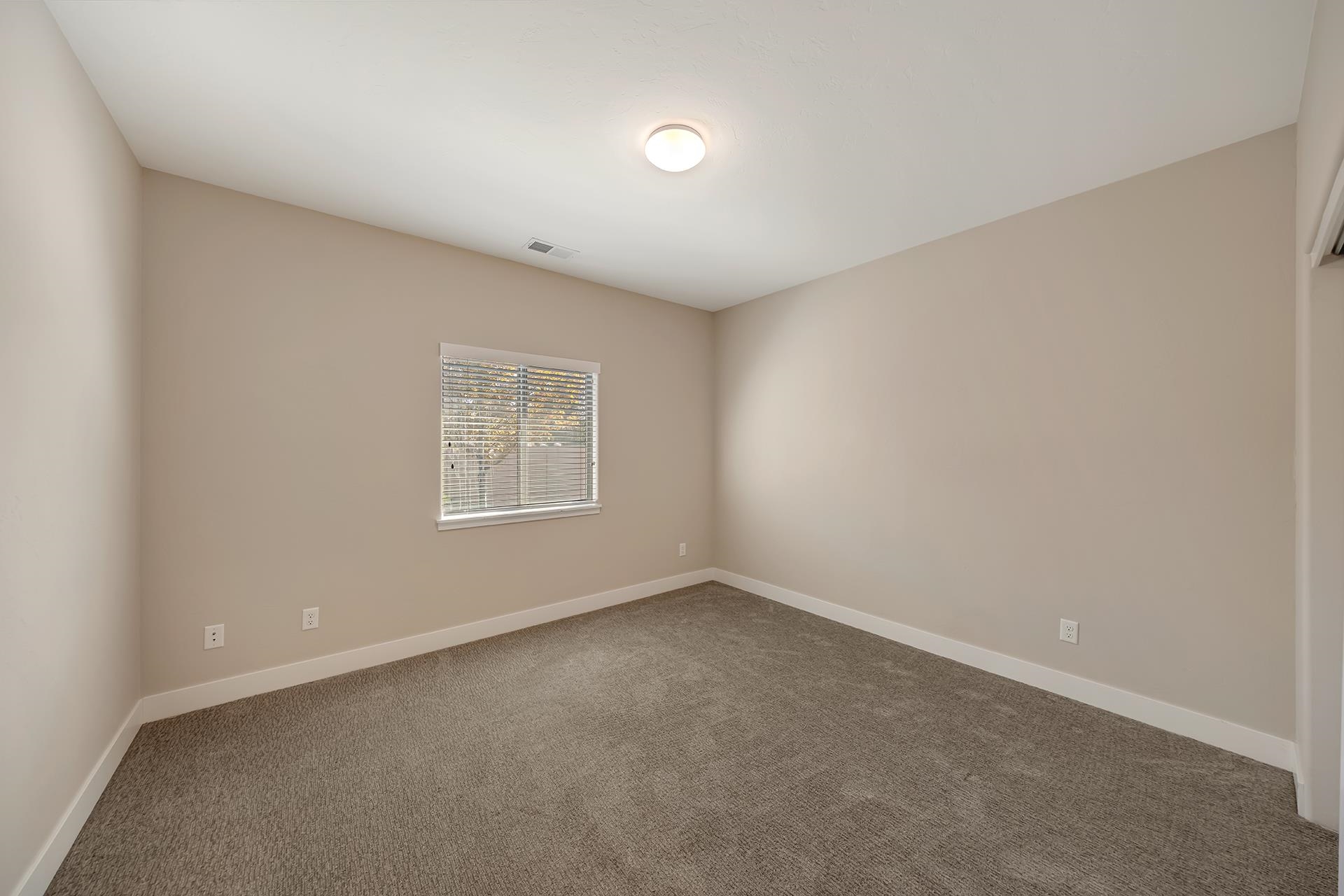2947 Brodick Way Property Photo 24