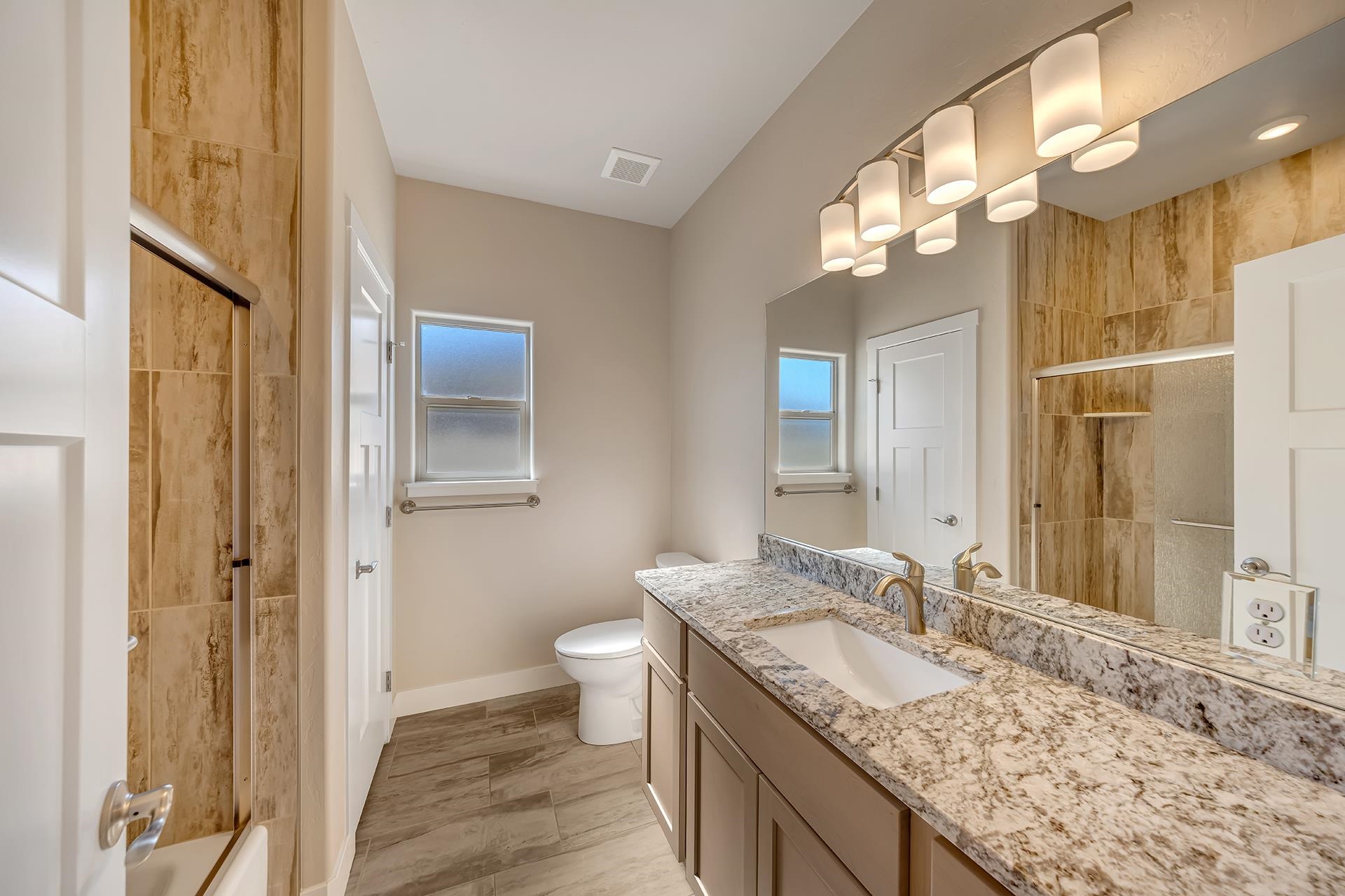 2947 Brodick Way Property Photo 26