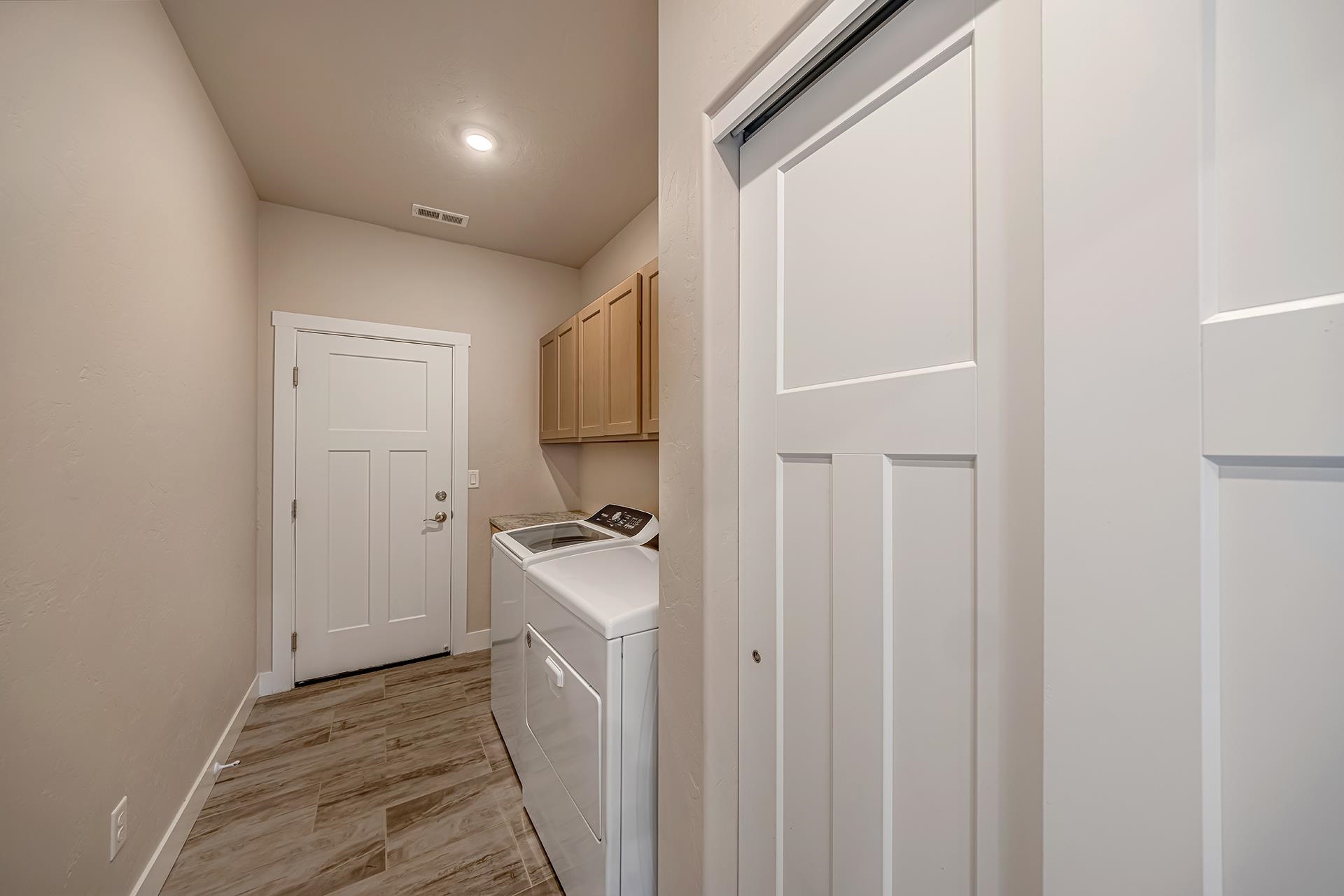 2947 Brodick Way Property Photo 30