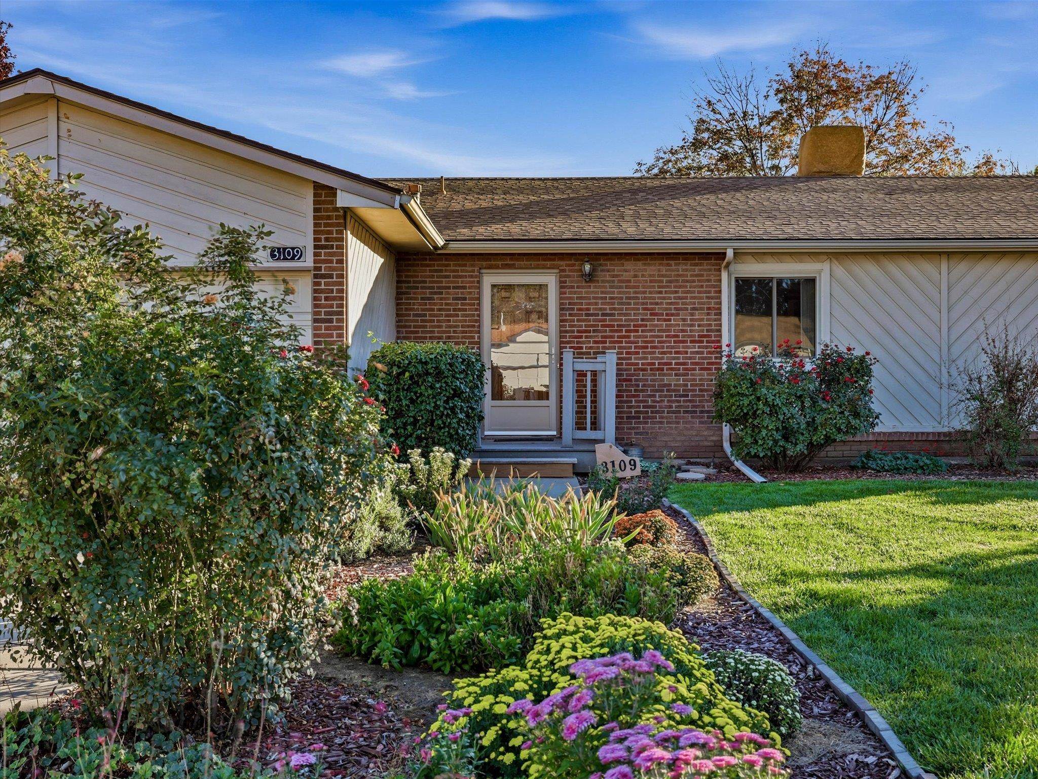 3109 Price Ditch Road Property Photo 1