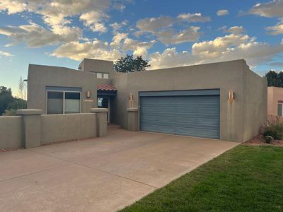 2070 Snow Mesa Lane Property Photo 1