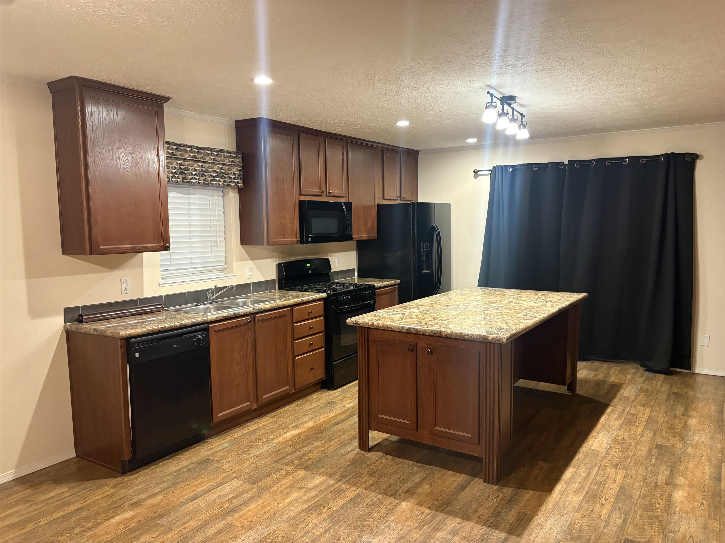 424 32 Road Property Photo 8