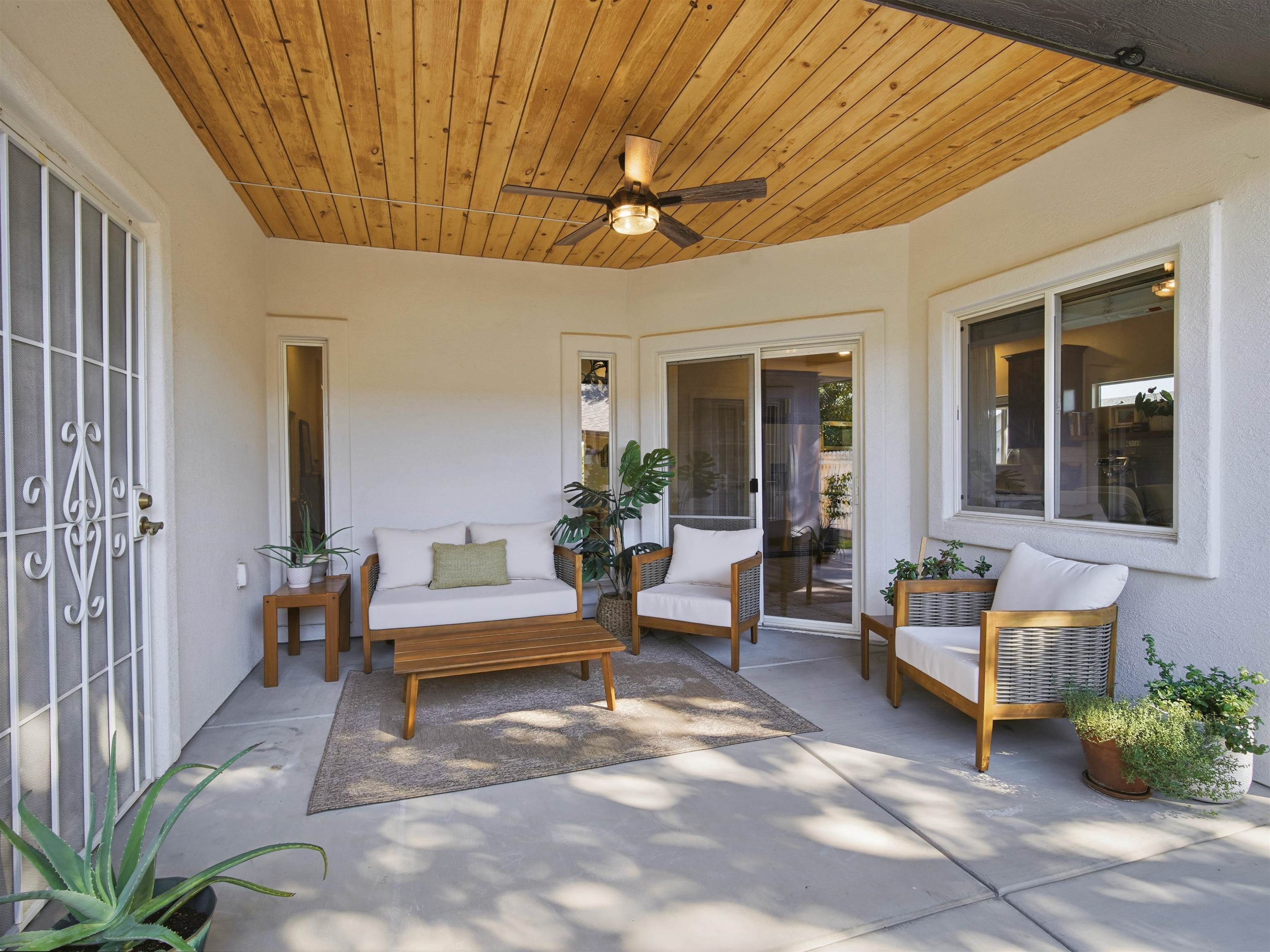 954 Azurite Drive Property Photo 33