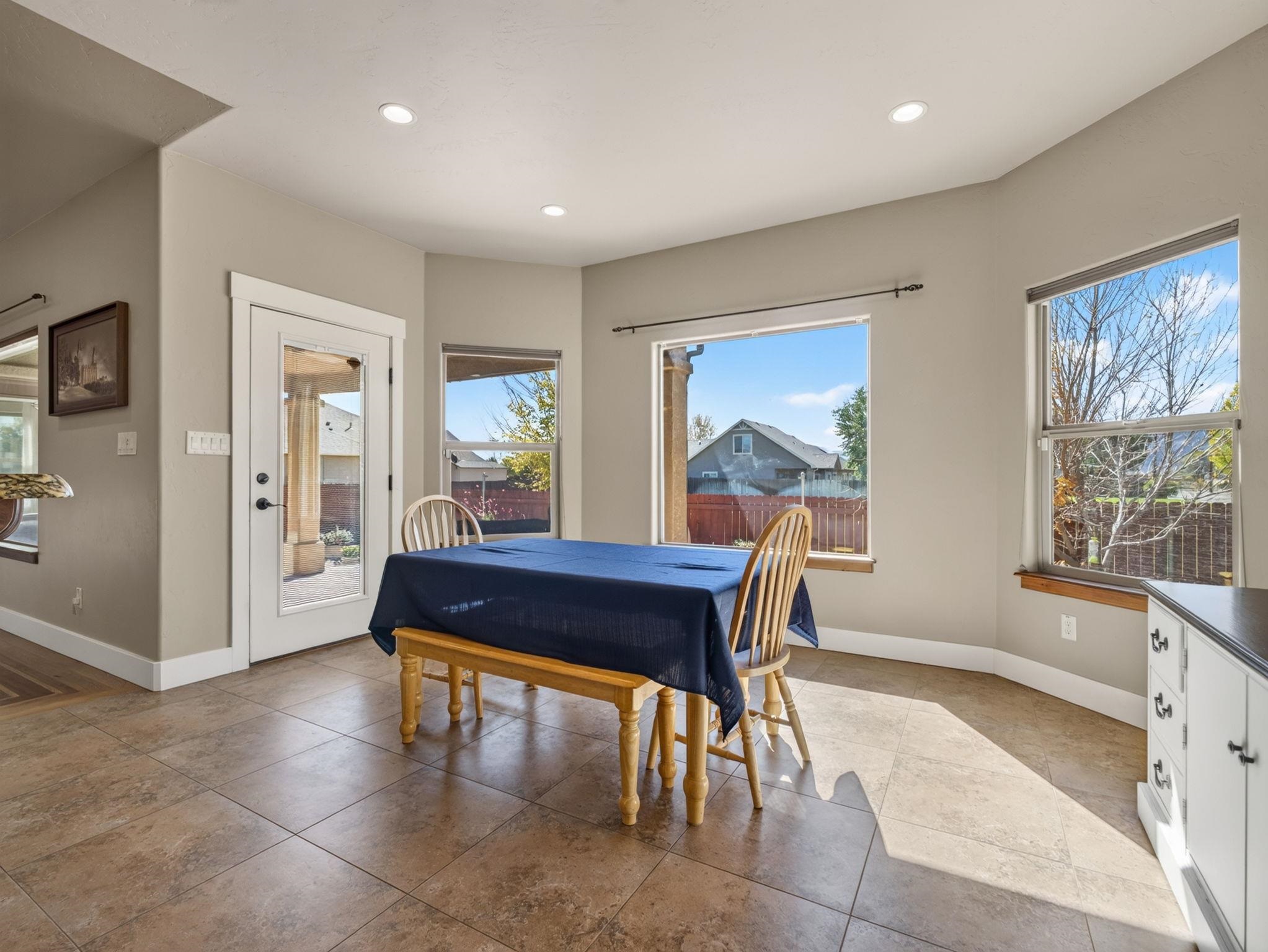 1501 Powis Lane Property Photo 11
